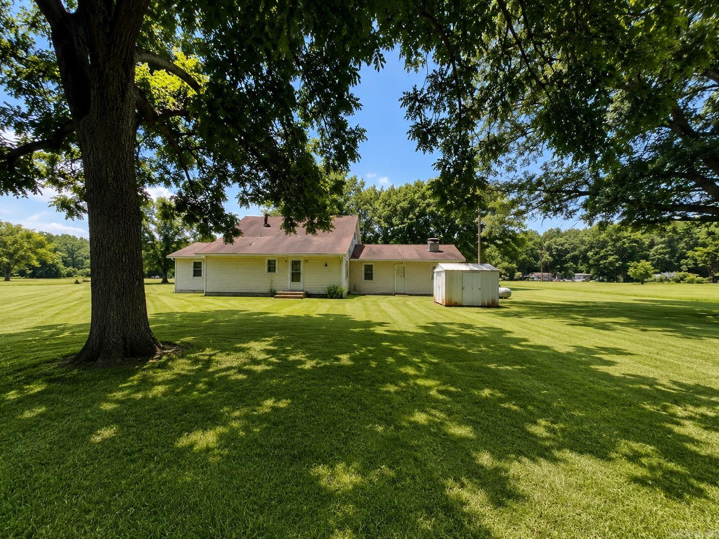 185 W 54  Star City, AR