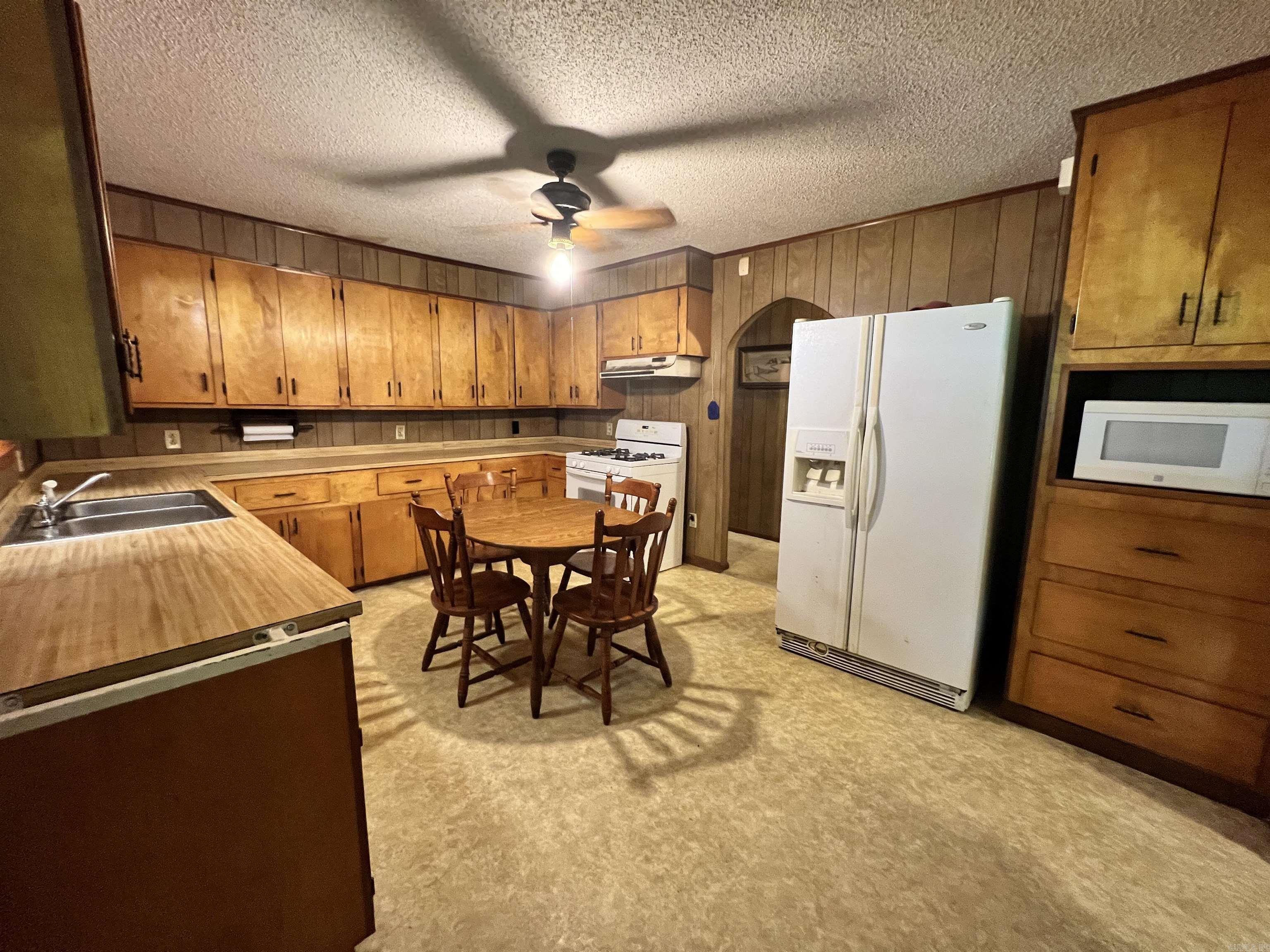 185 W 54  Star City, AR
