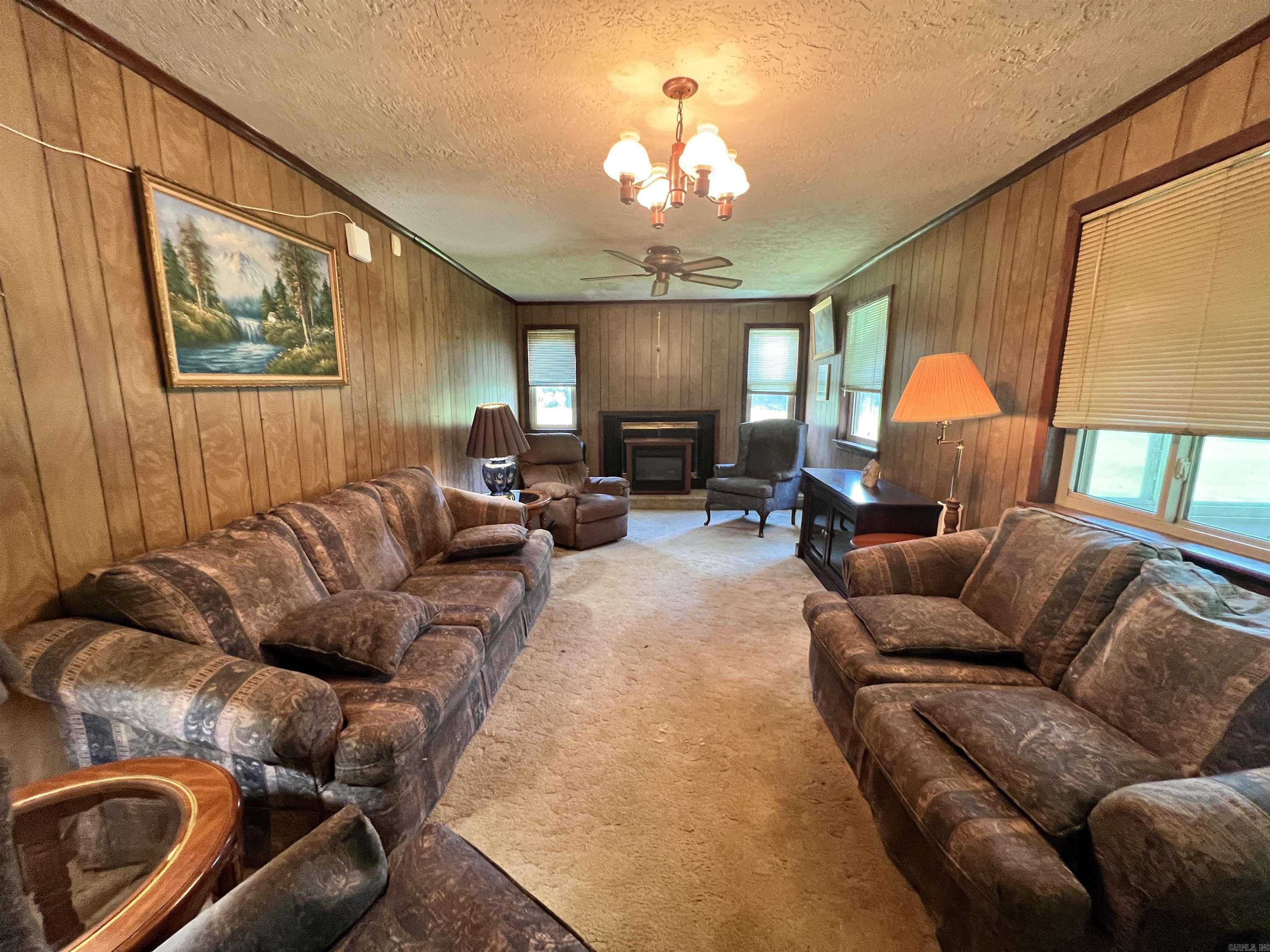 185 W 54  Star City, AR