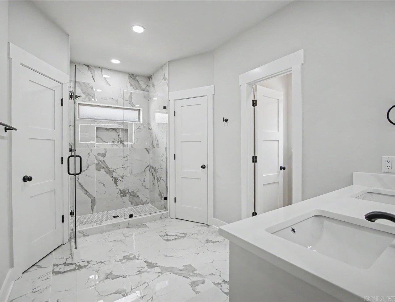 111 Glock Lane Hot Springs, AR 71913