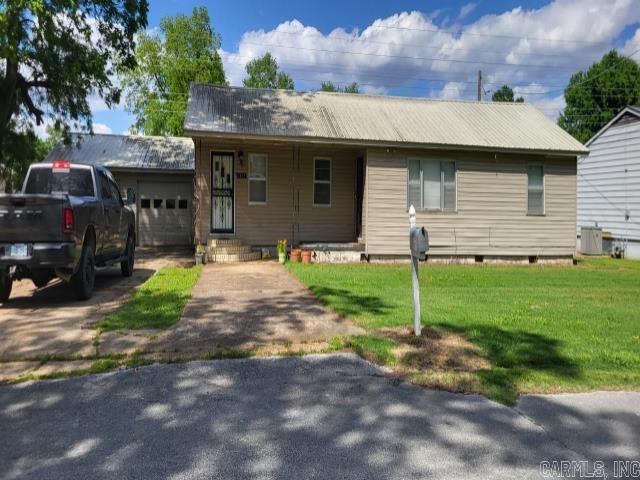 2817  Claire  Newport, AR