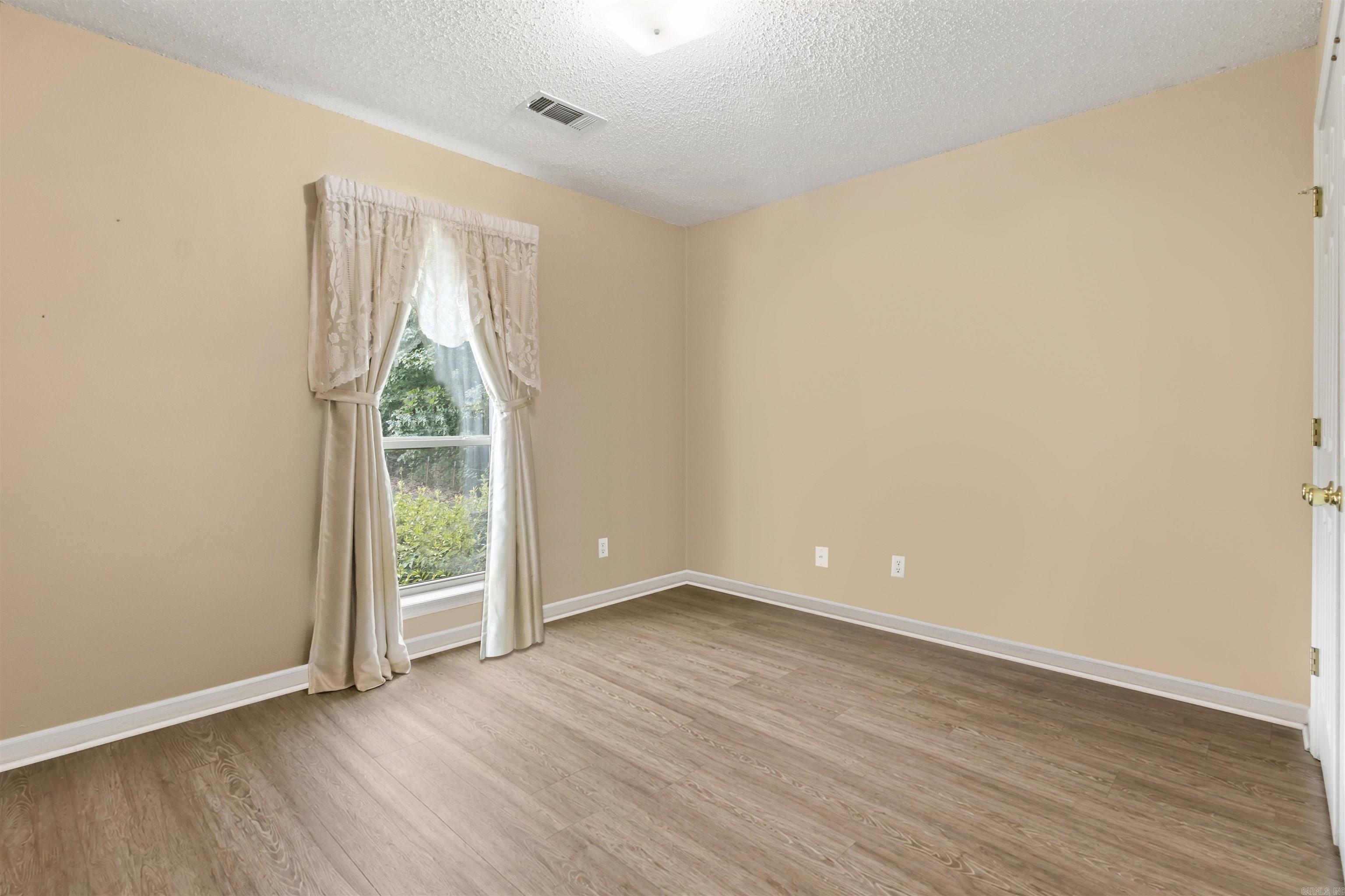 37 Shaded Oaks Dr  Cabot, AR