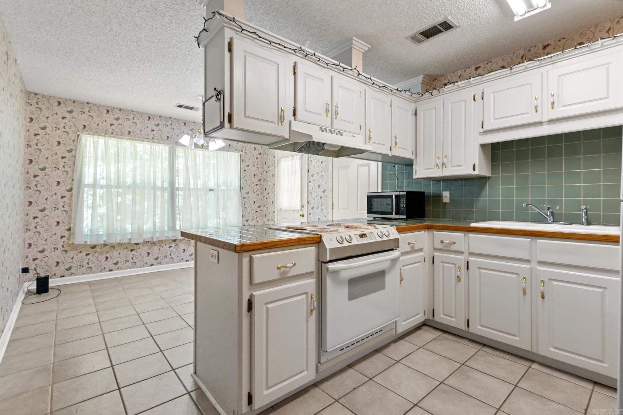 37 Shaded Oaks Dr  Cabot, AR