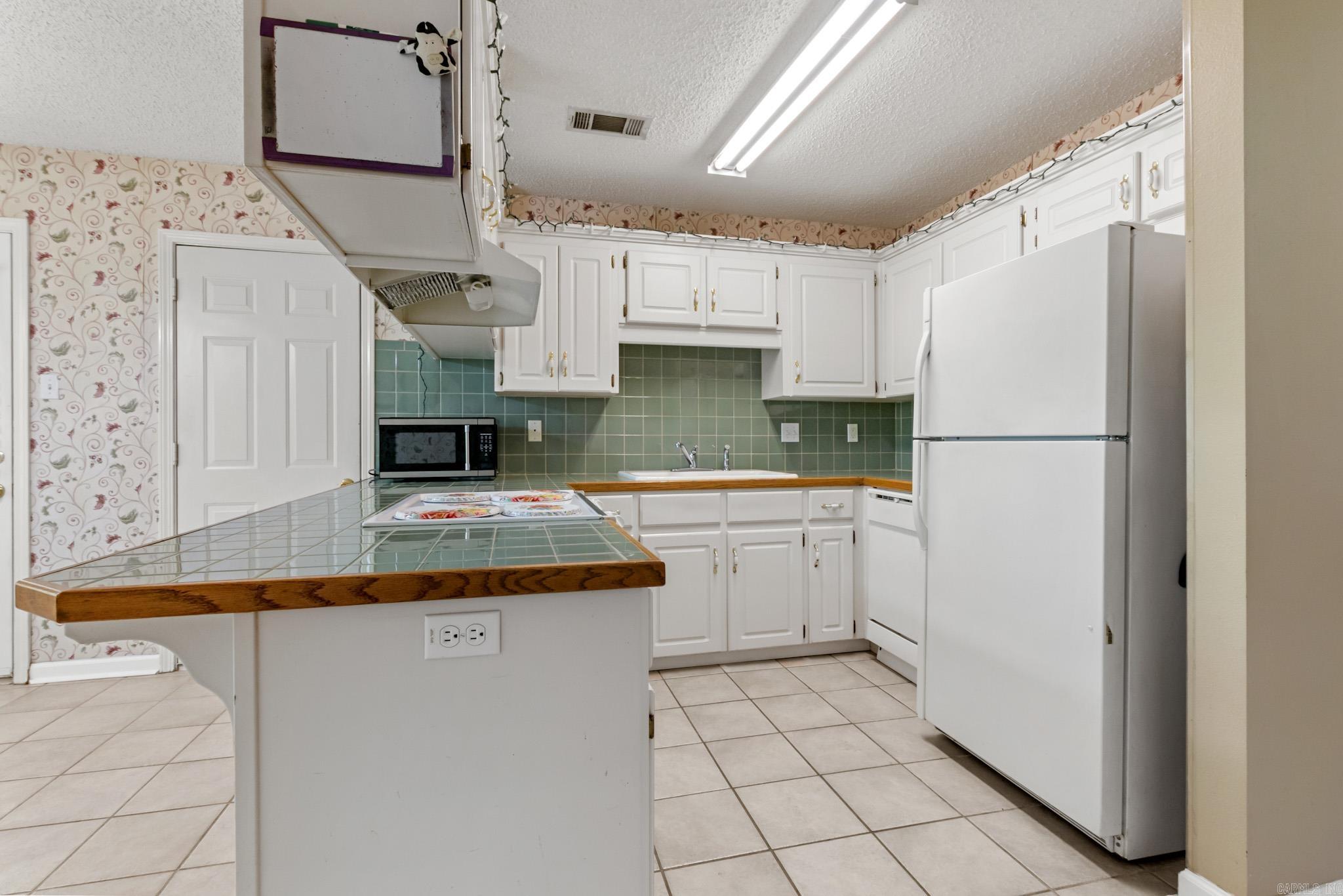 37 Shaded Oaks Dr  Cabot, AR