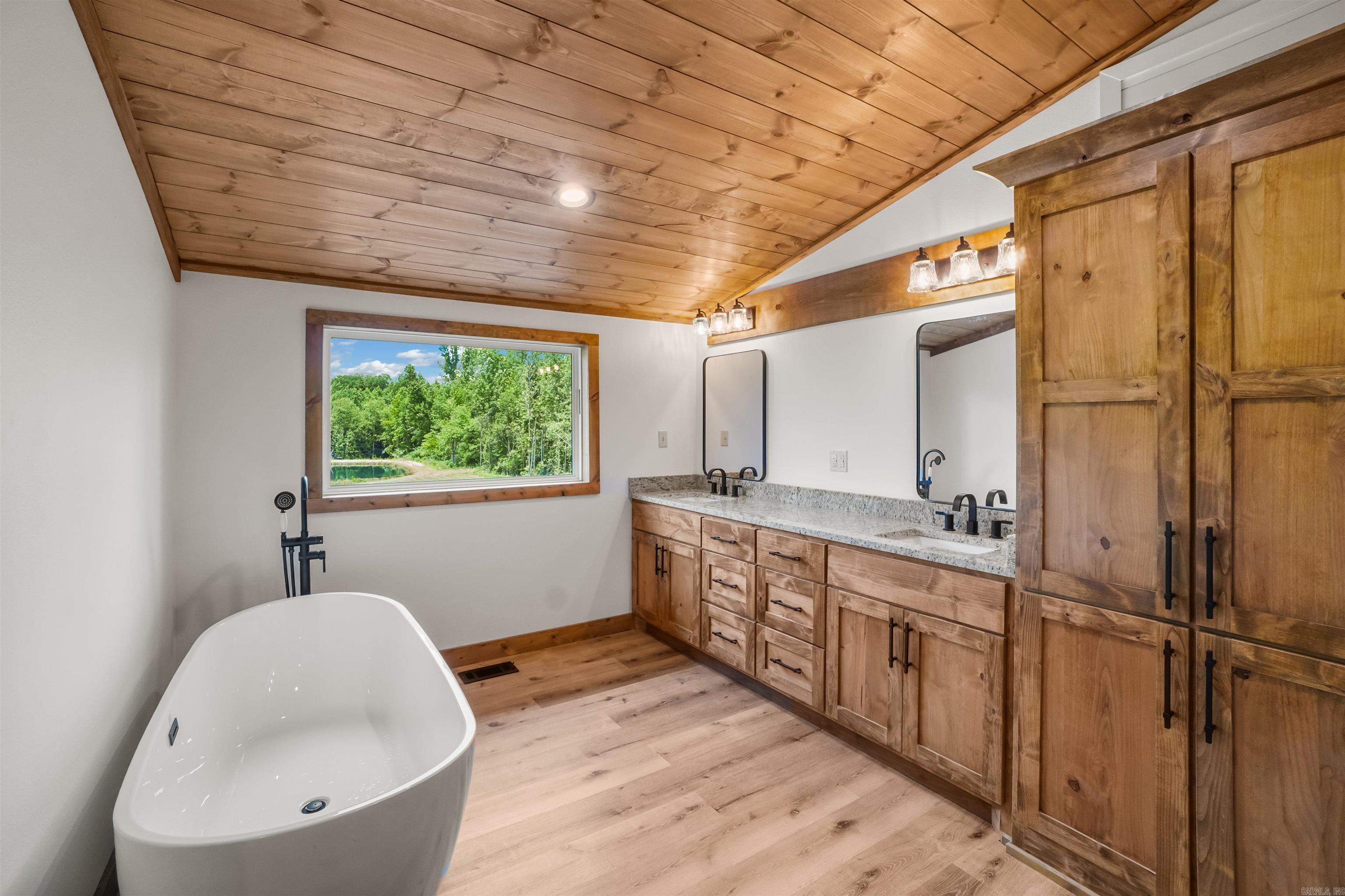 239 Buckeye  Quitman, AR