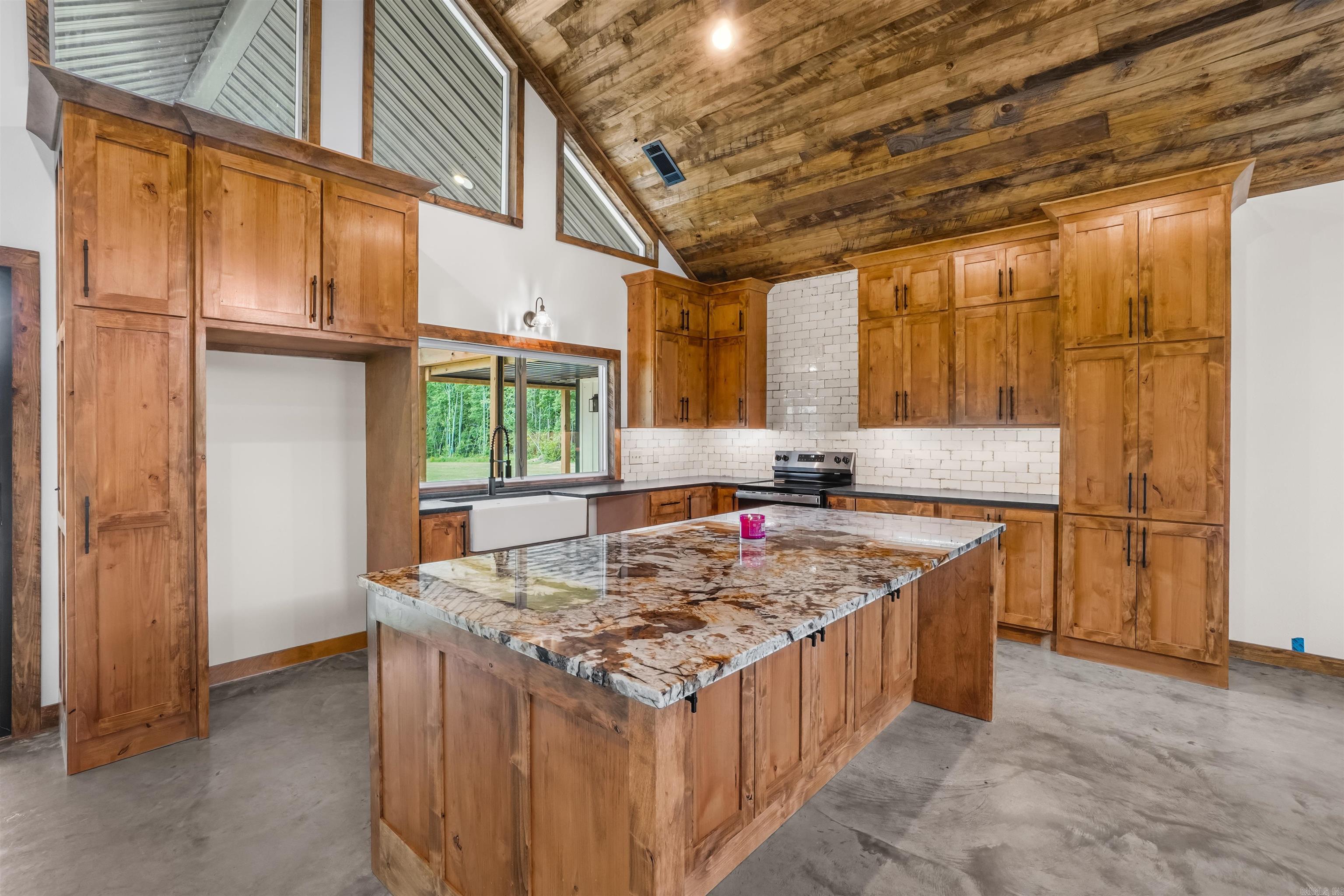 239 Buckeye  Quitman, AR