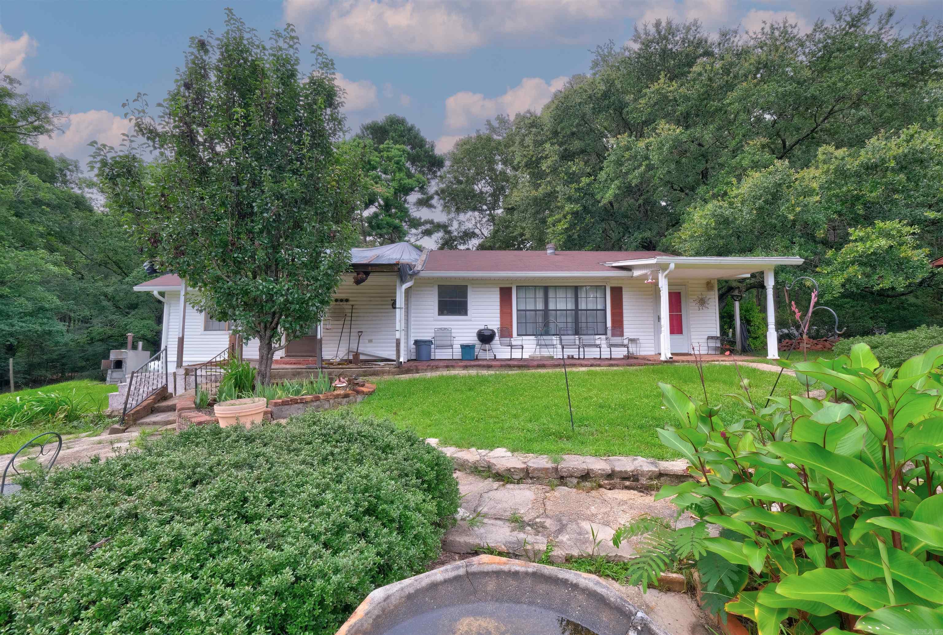 1869 E Stateline Rd  Junction City, AR