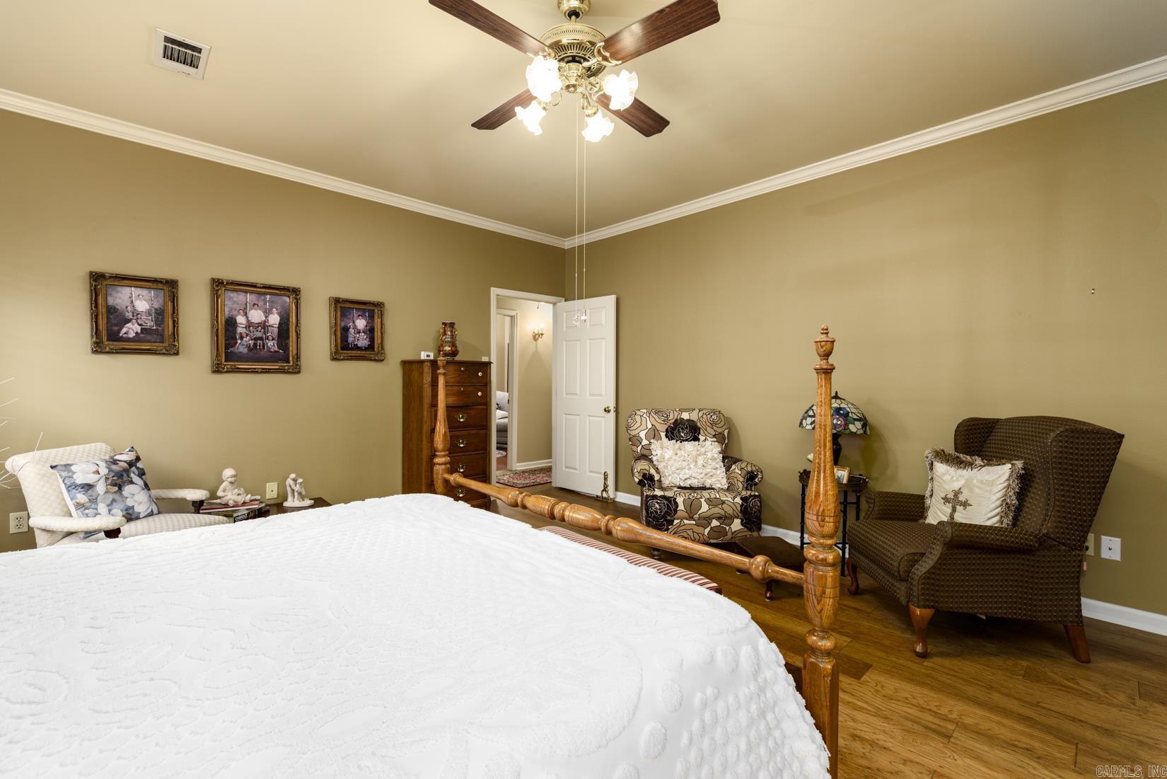 11 Carrollton Ct  Little Rock, AR