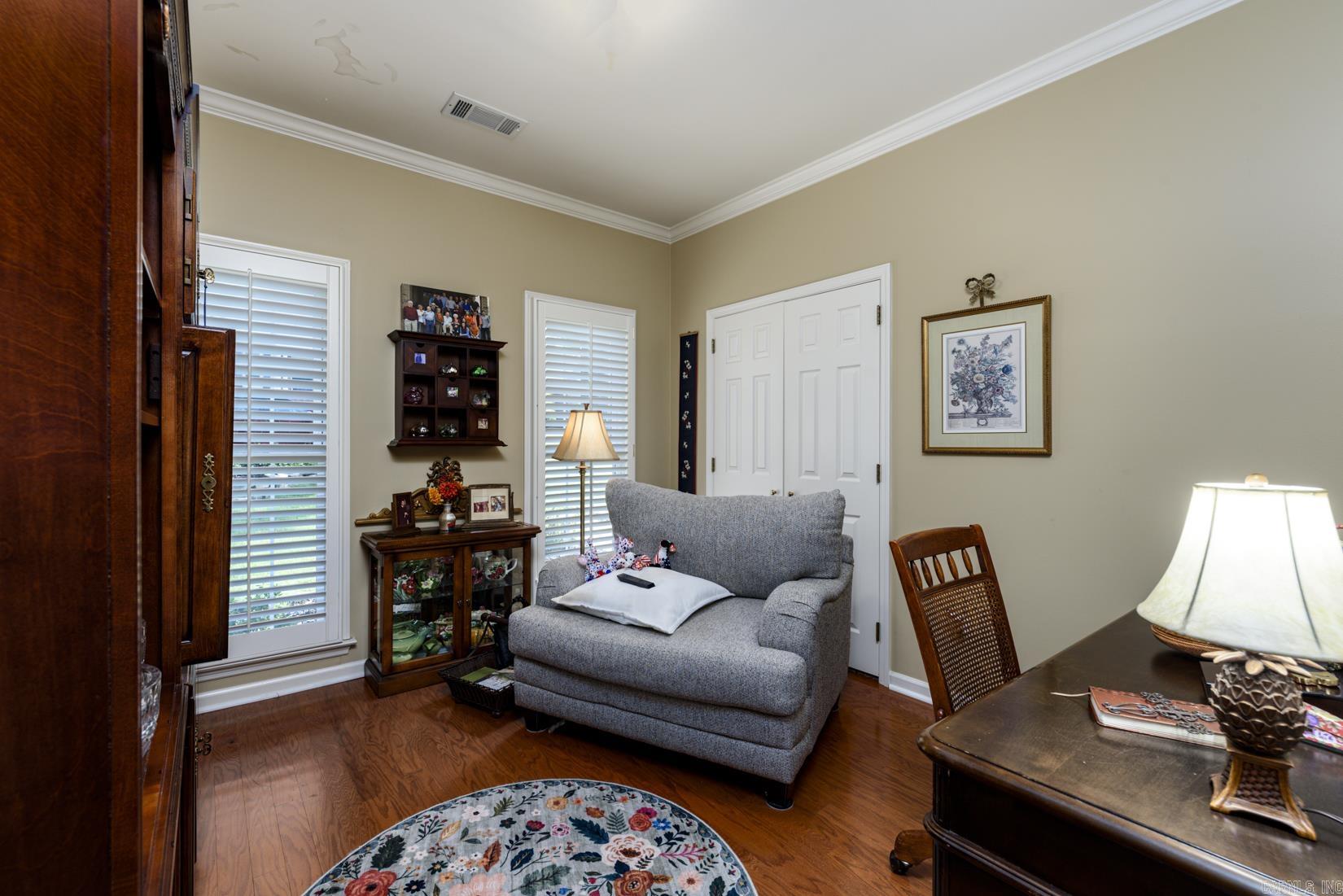 11 Carrollton Ct  Little Rock, AR