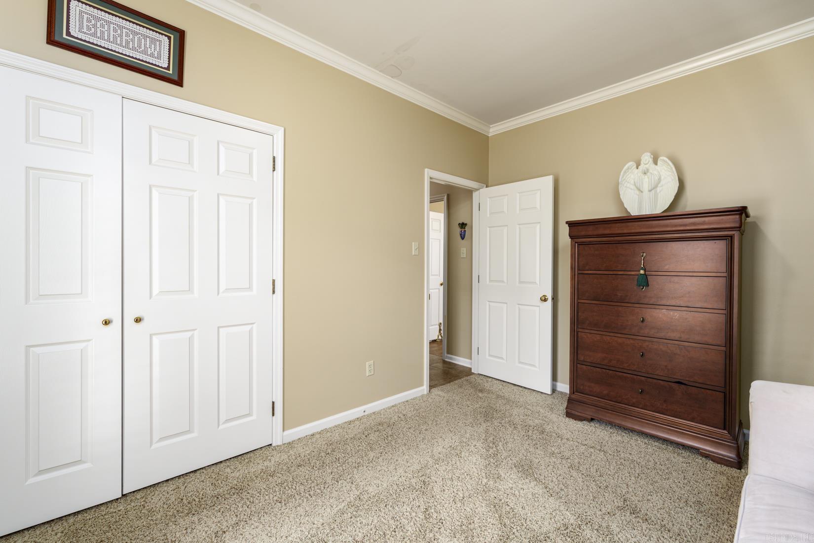11 Carrollton Ct  Little Rock, AR