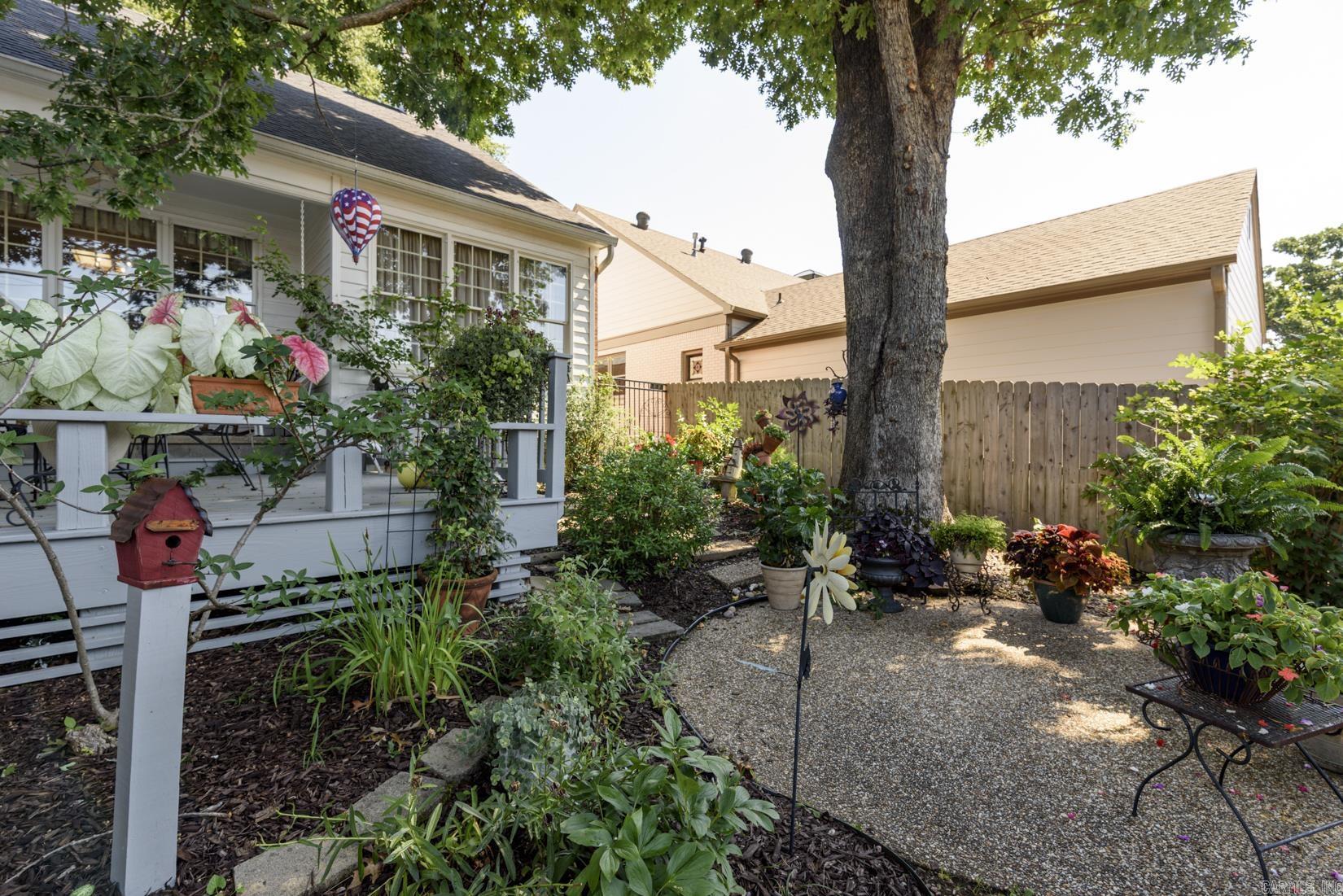 11 Carrollton Ct  Little Rock, AR
