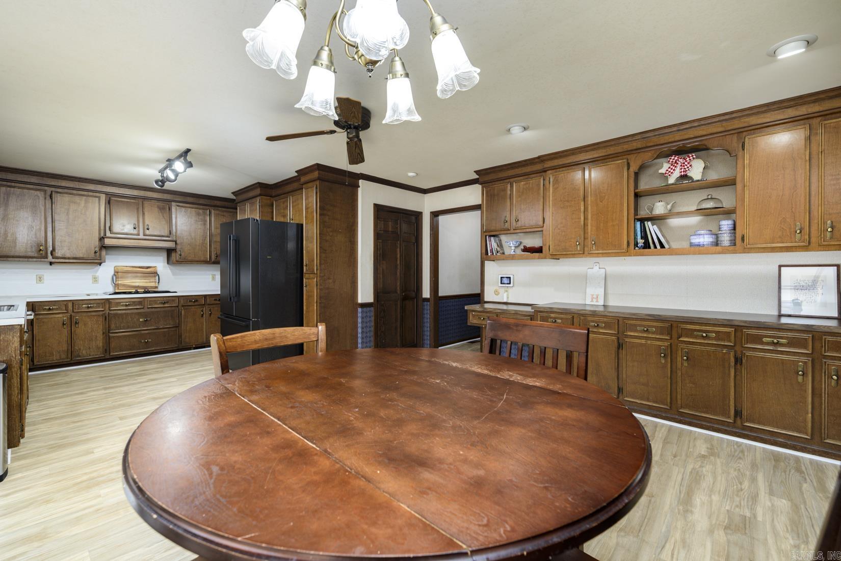 28 Cascades Dr  Little Rock, AR