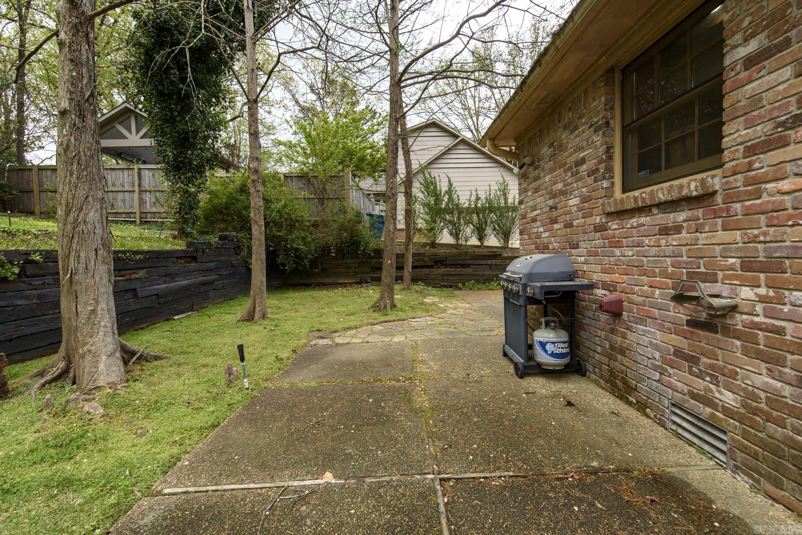 28 Cascades Dr  Little Rock, AR
