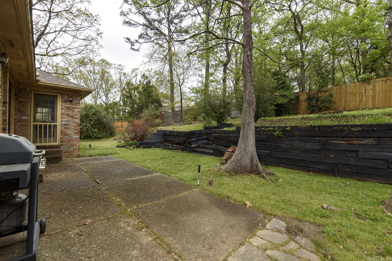 28 Cascades Dr  Little Rock, AR