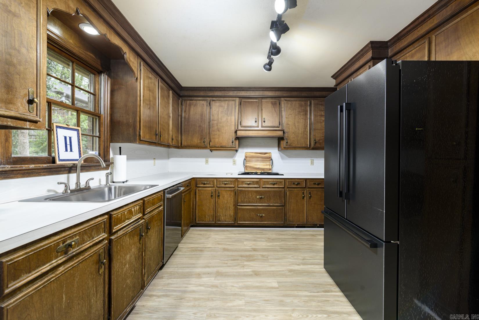 28 Cascades Dr  Little Rock, AR