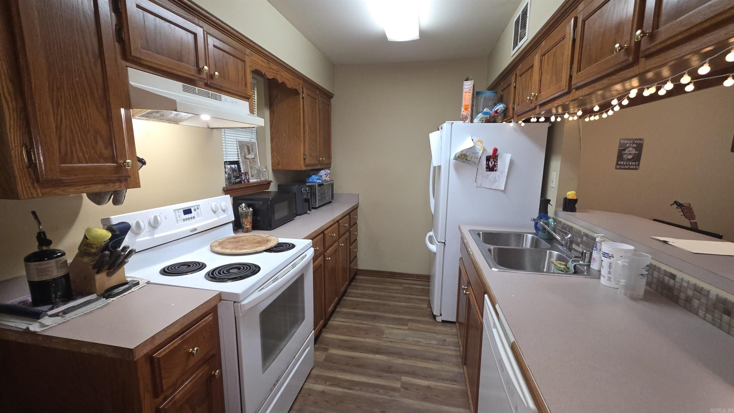 1405 E O  Russellville, AR