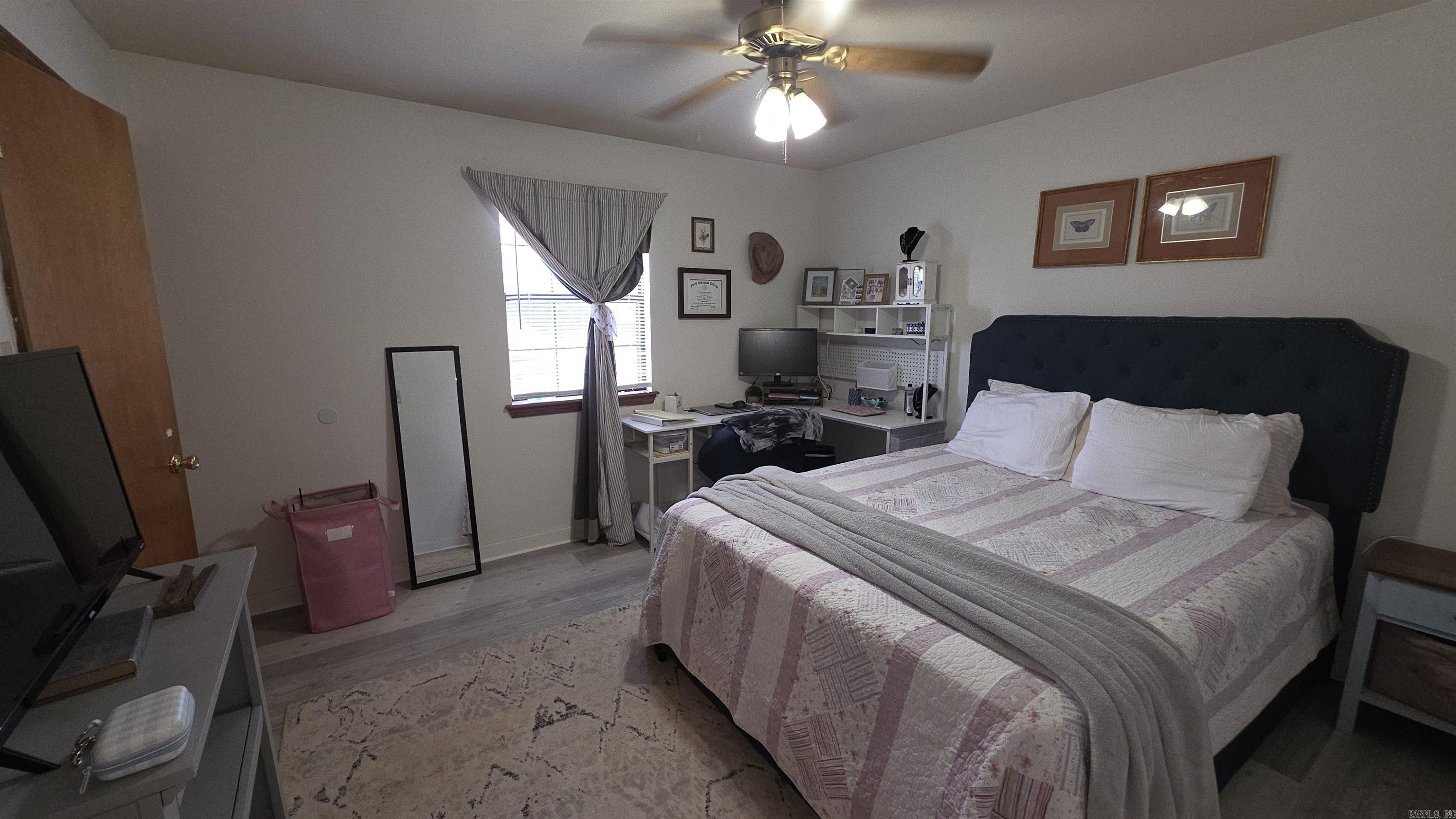 1407 E O St  Russellville, AR