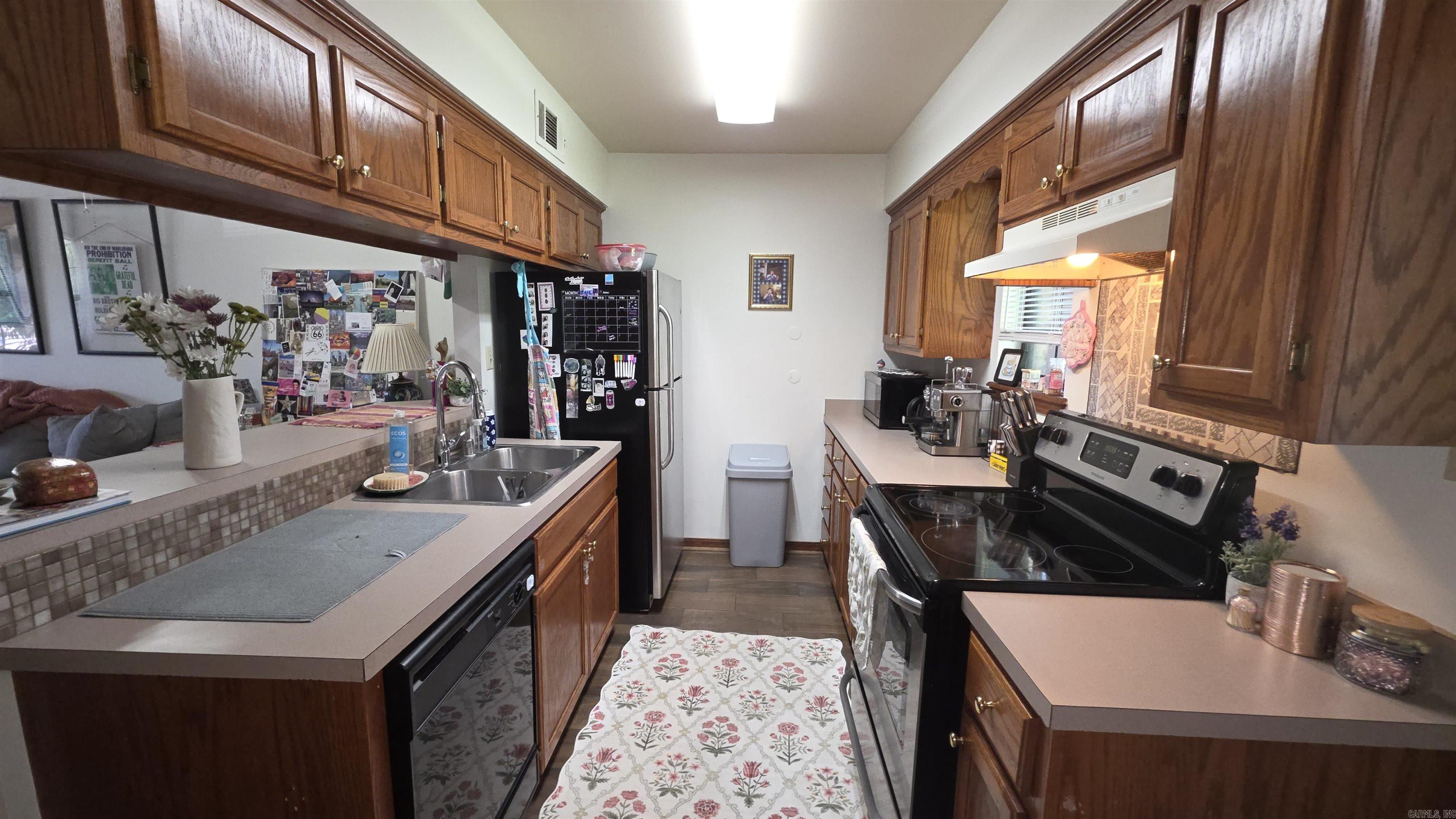 1407 E O St  Russellville, AR