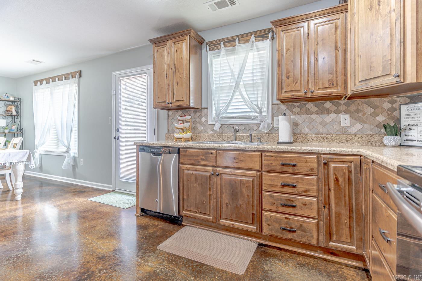 453 Wildwood Pt  Jonesboro, AR