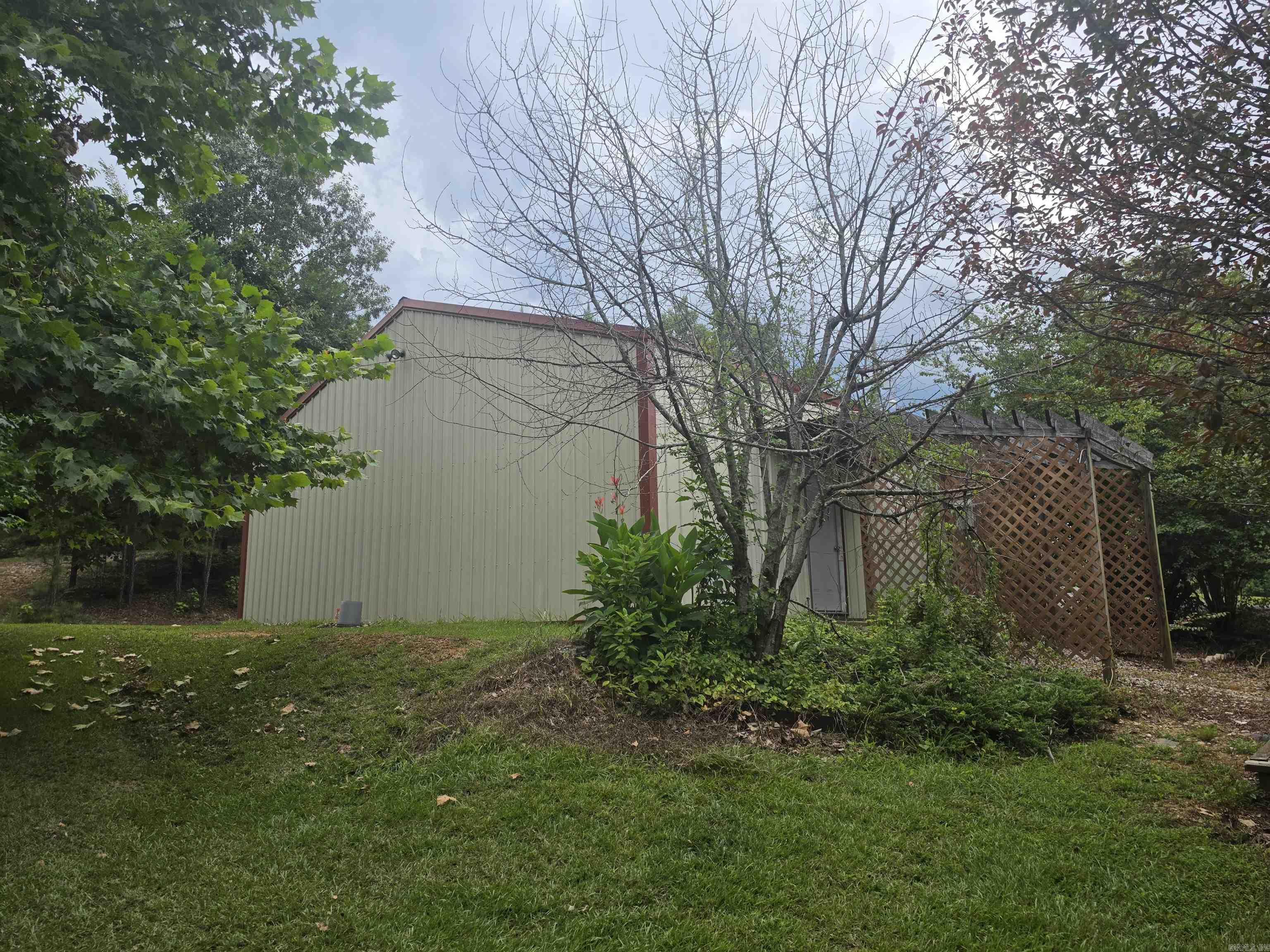 906 Surrey  Hot Springs, AR