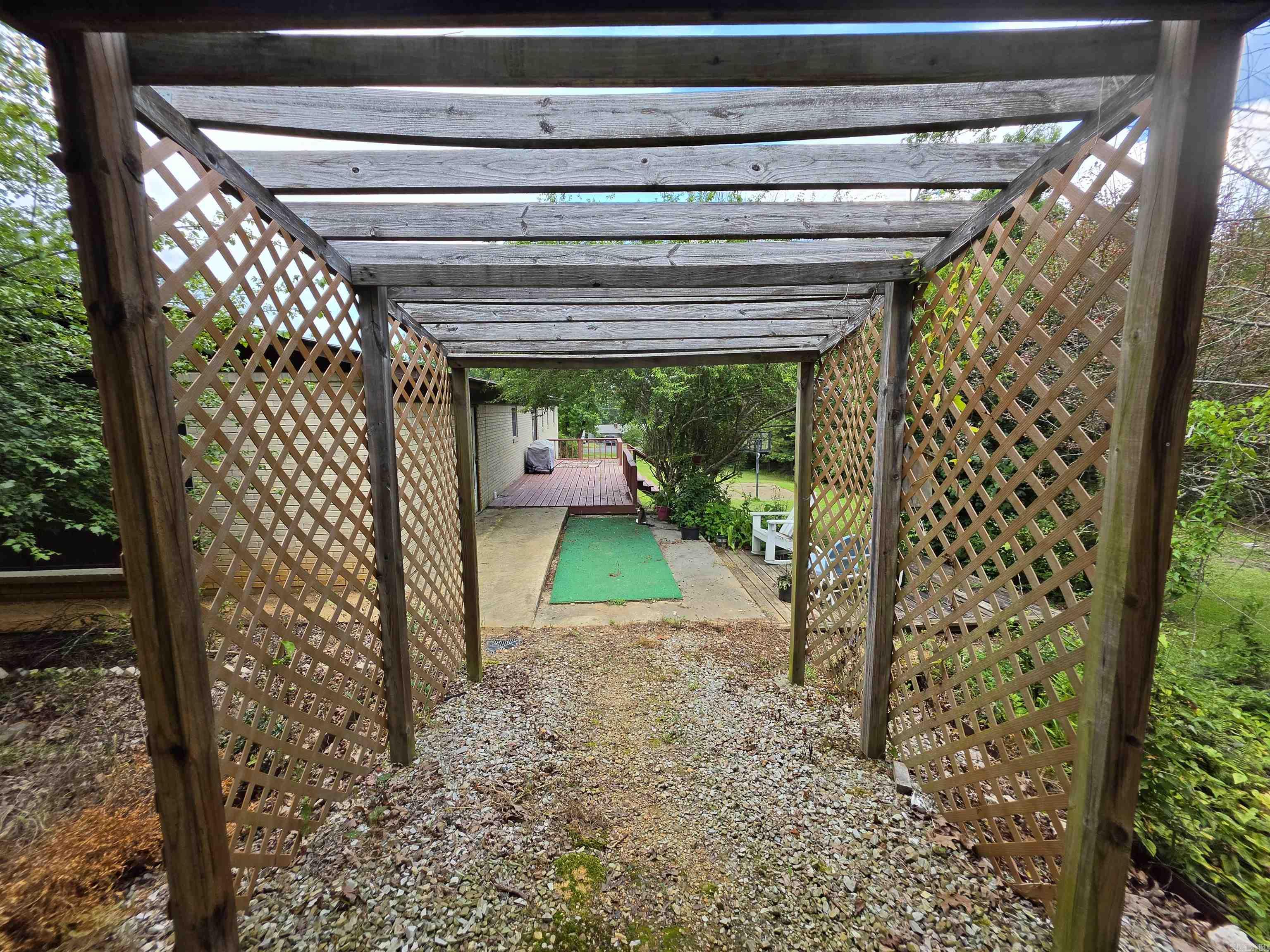 906 Surrey  Hot Springs, AR