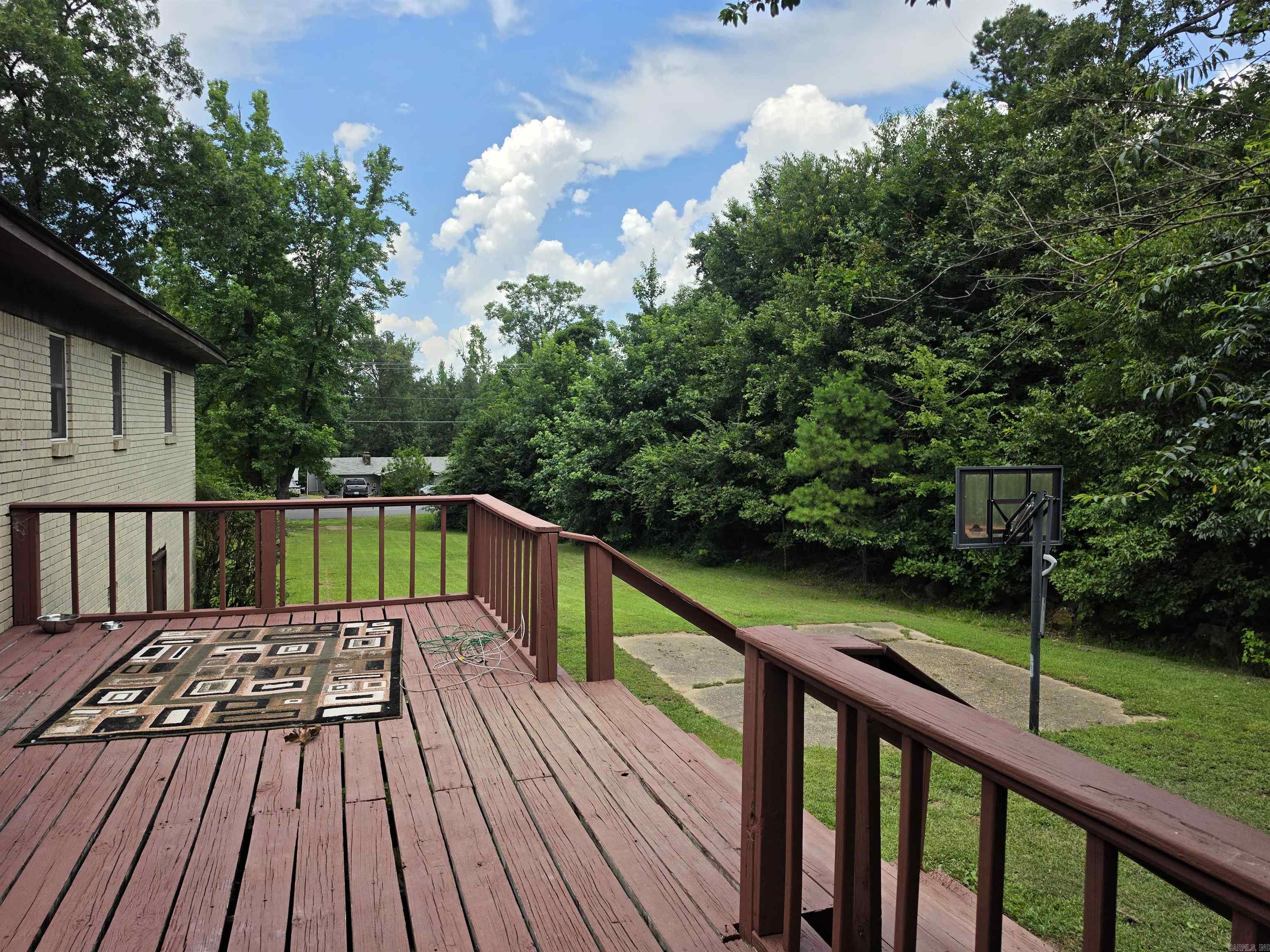 906 Surrey  Hot Springs, AR
