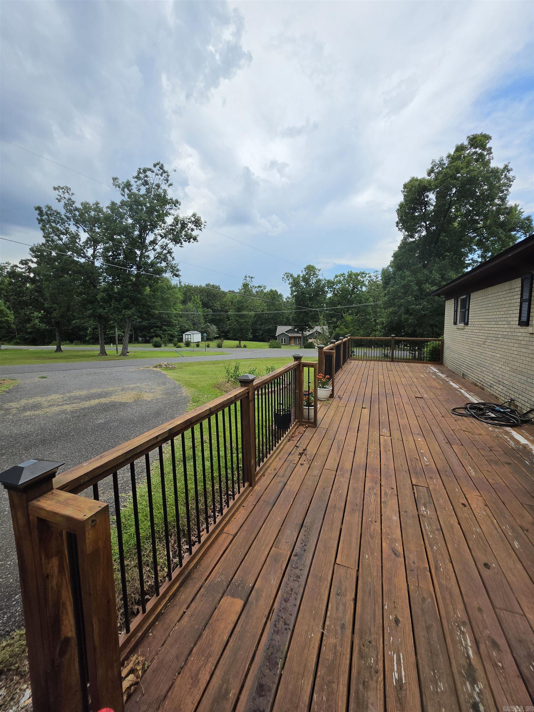 906 Surrey  Hot Springs, AR