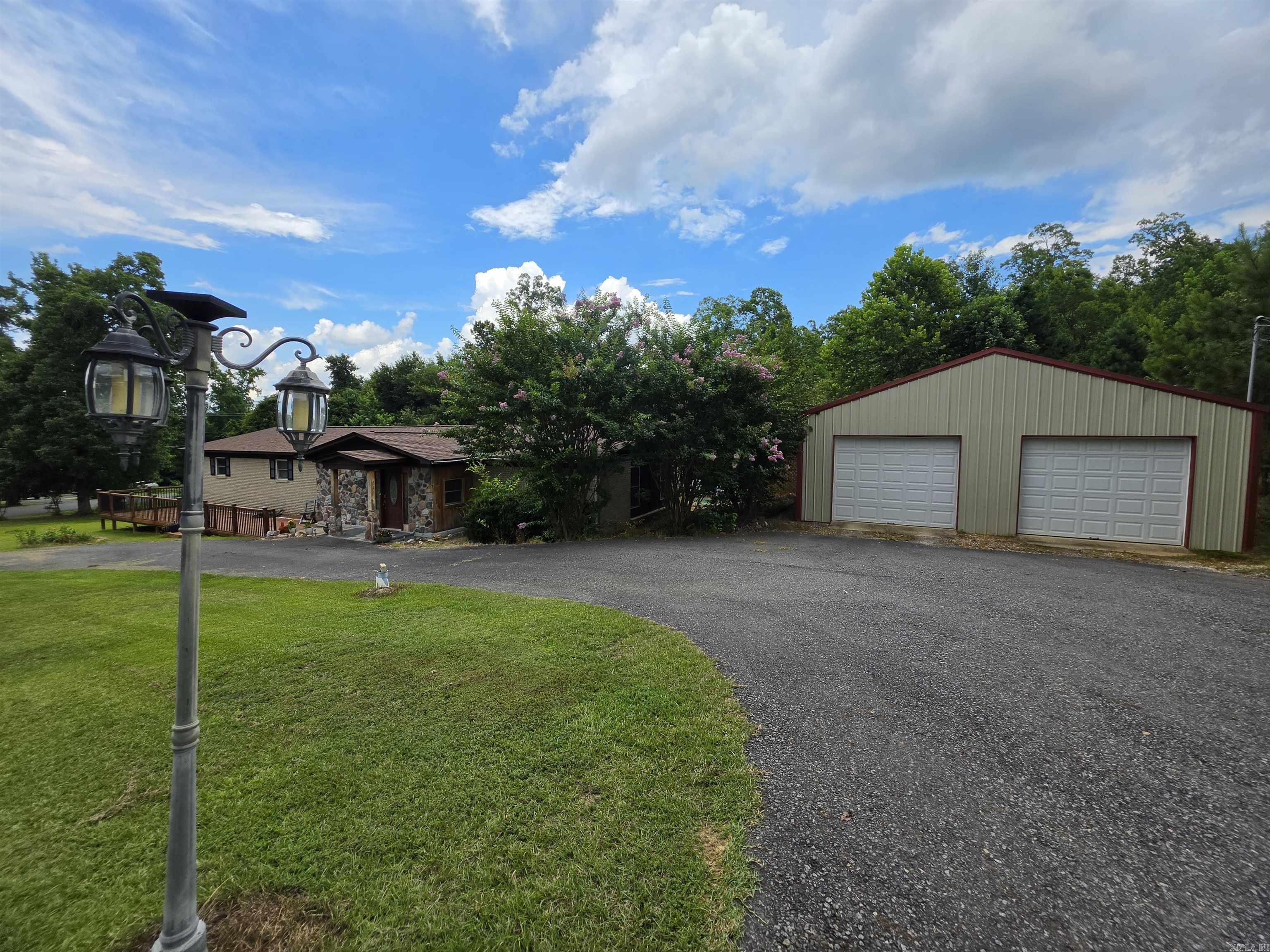 906 Surrey  Hot Springs, AR