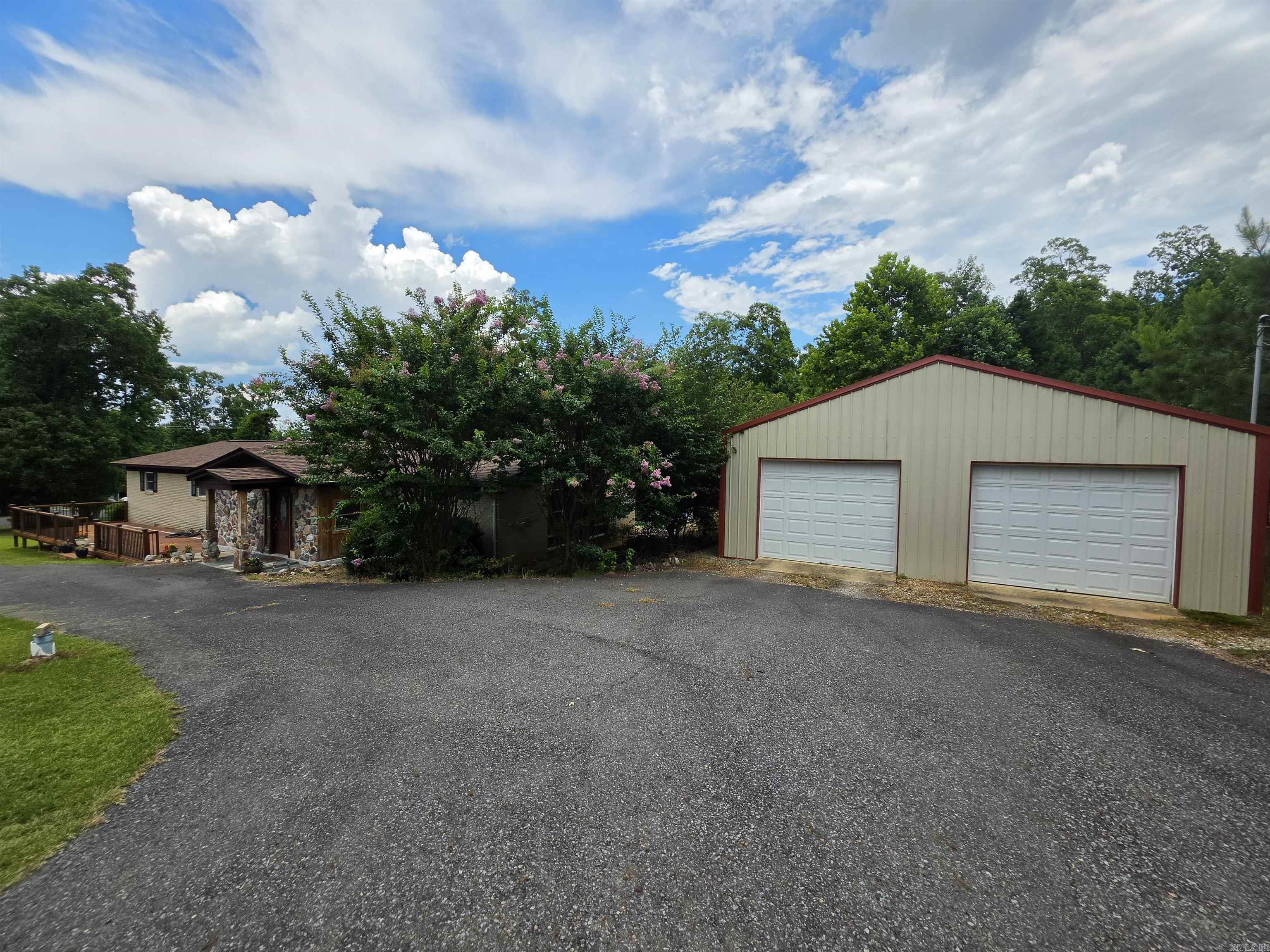 906 Surrey  Hot Springs, AR