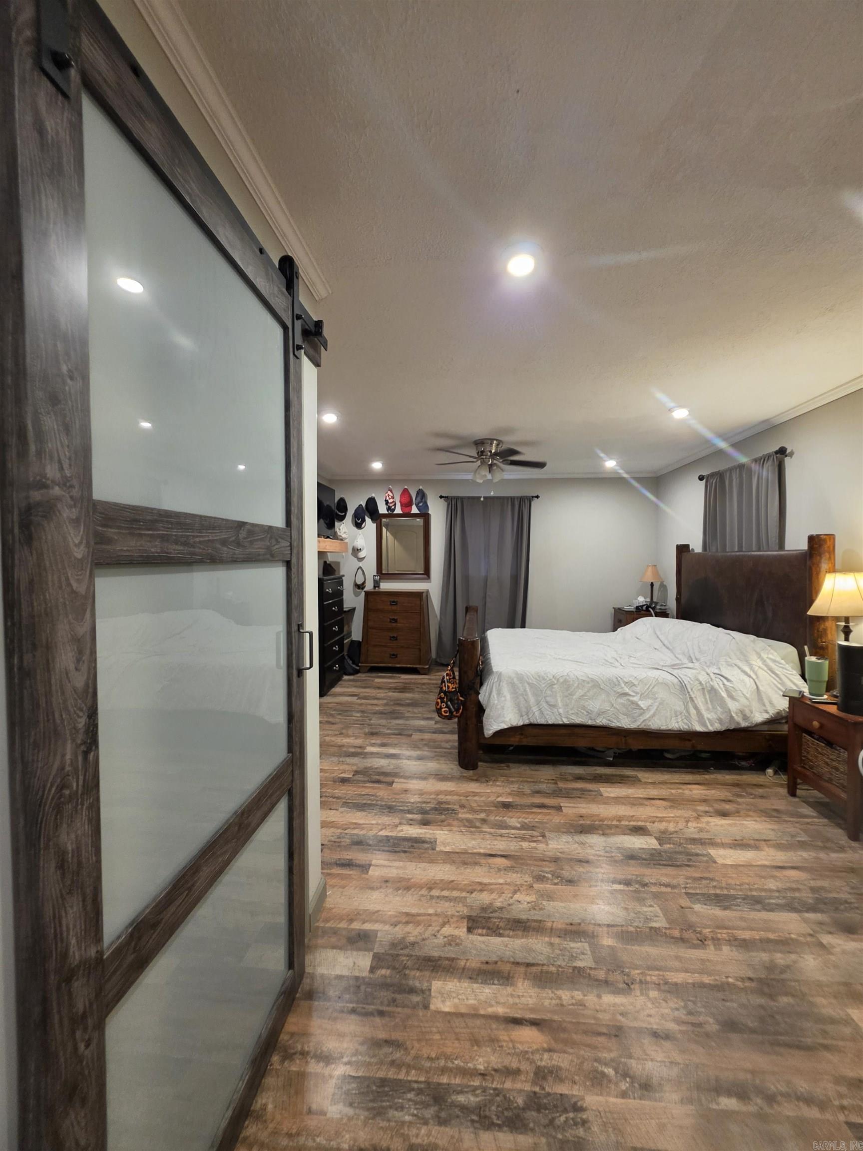 906 Surrey  Hot Springs, AR