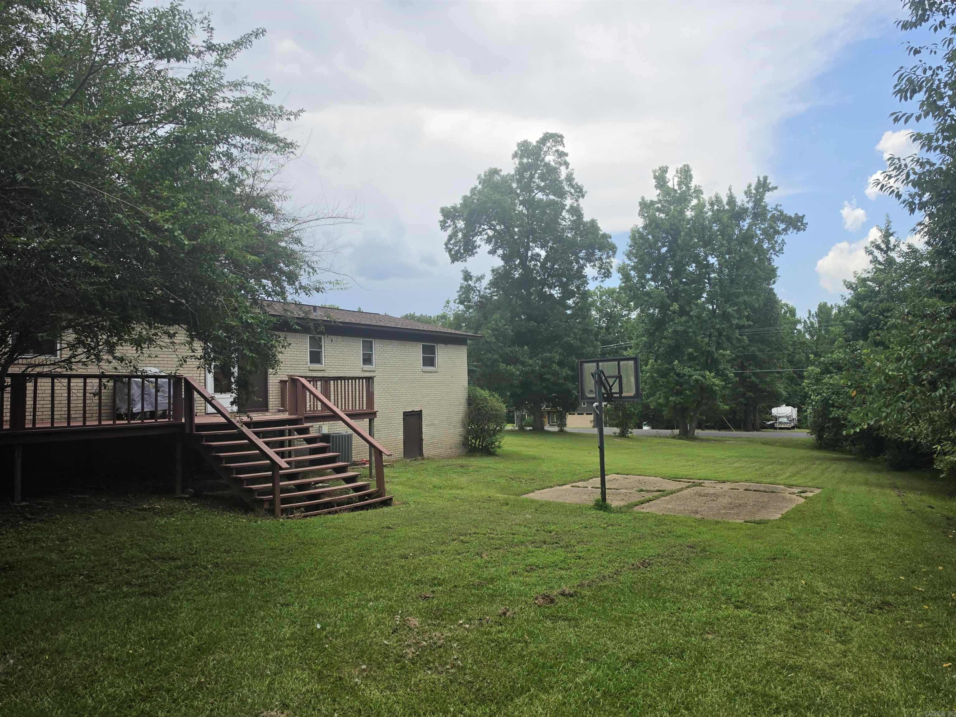 906 Surrey  Hot Springs, AR