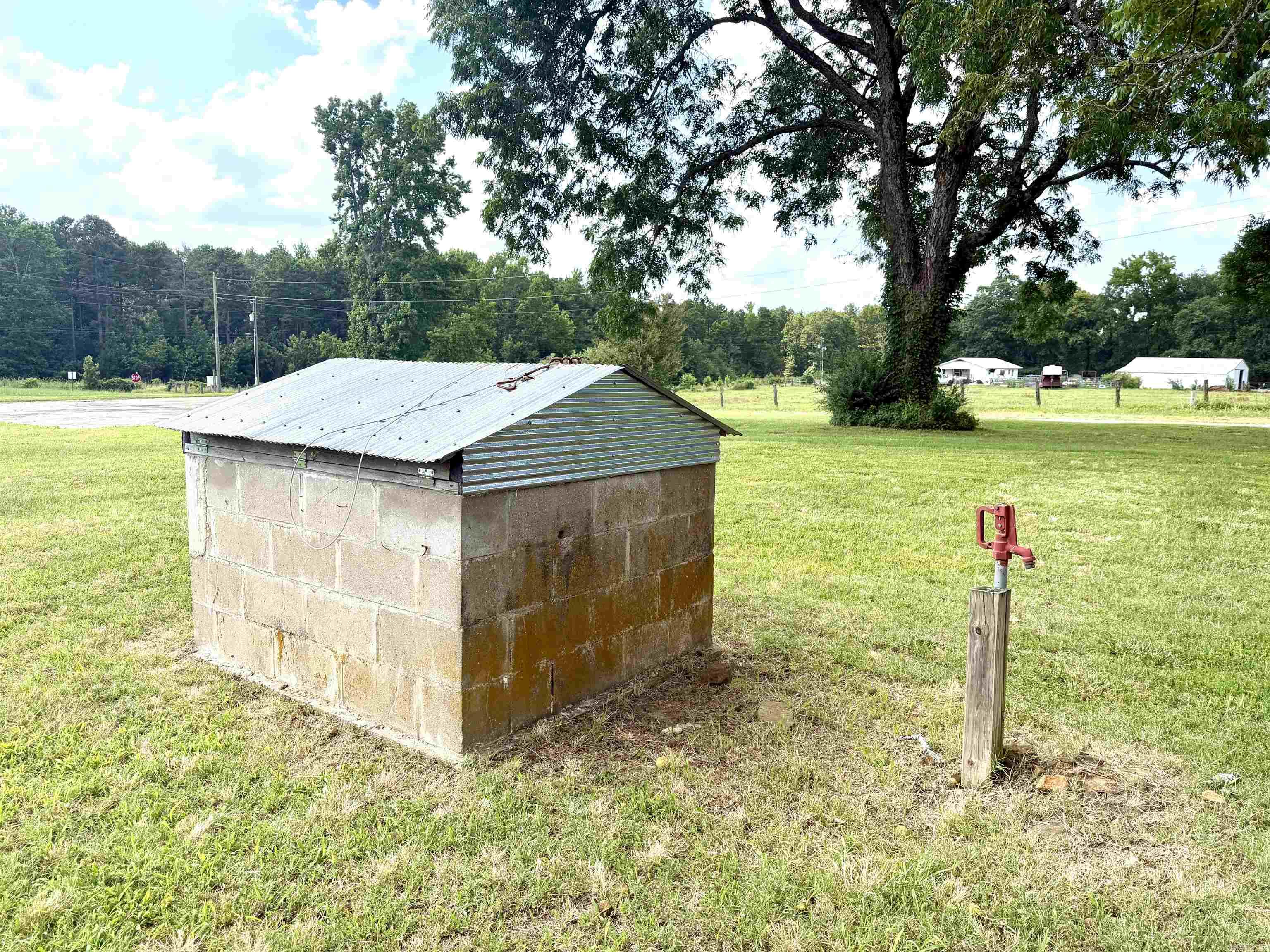 1075 Firehouse Rd  Quitman, AR