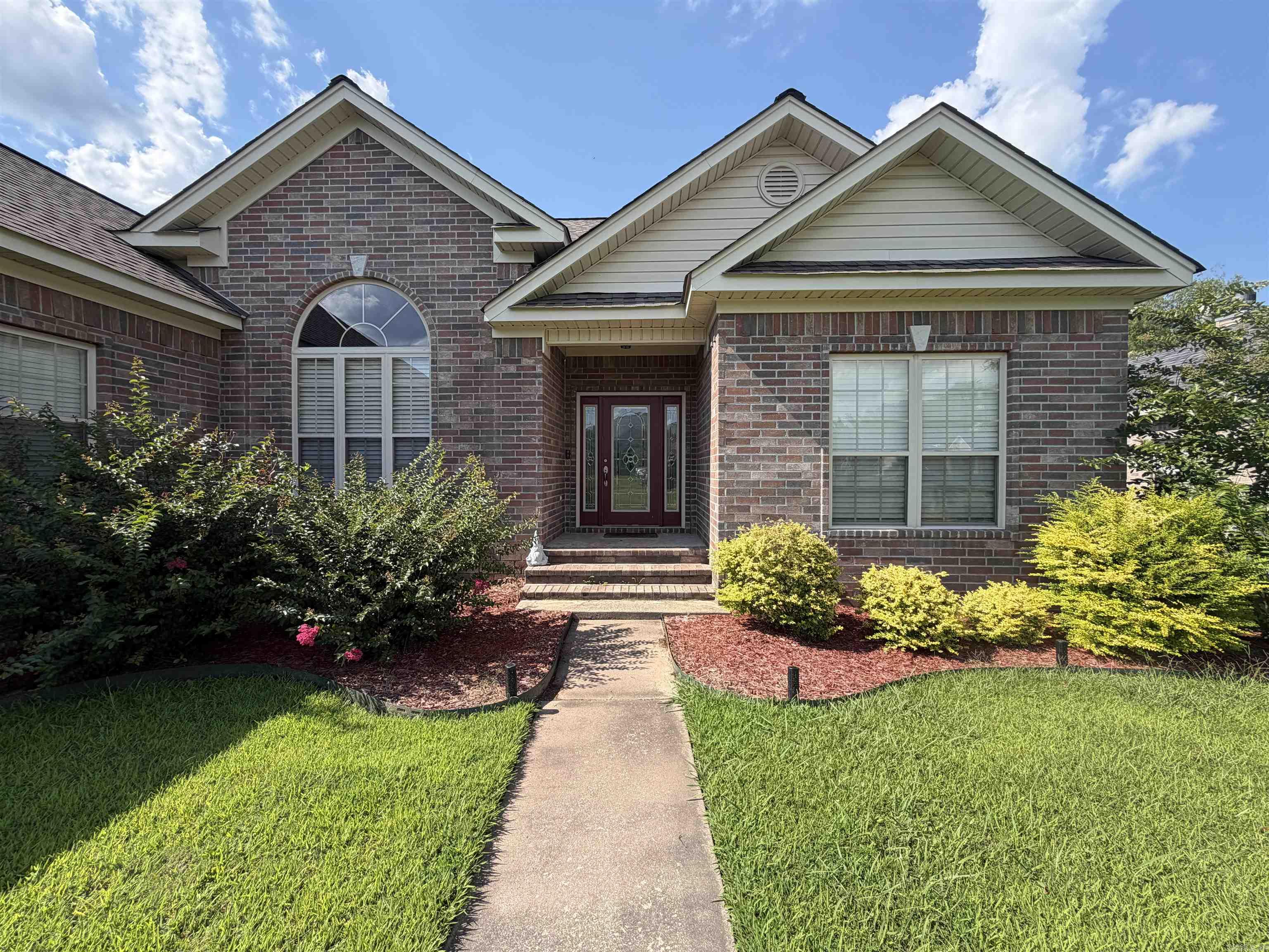 121 Farah  White Hall, AR