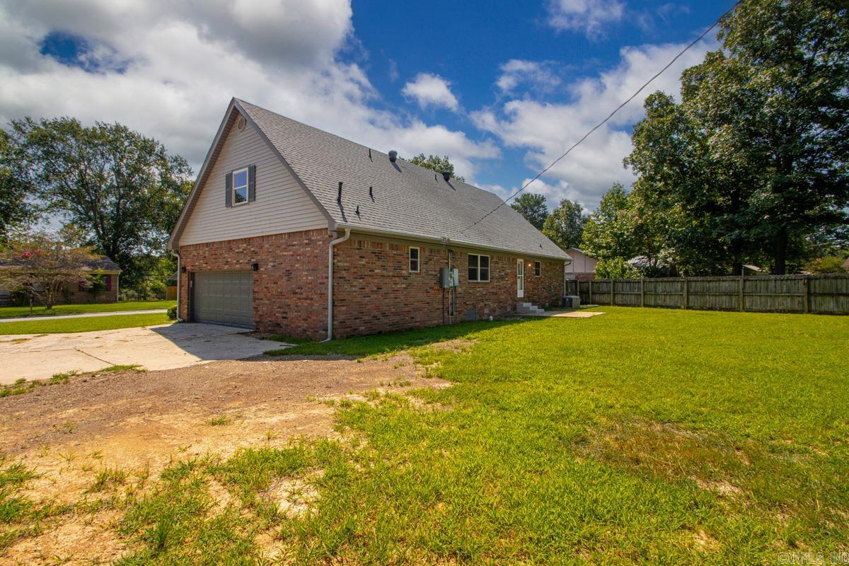 20 Houston Dr  Sherwood, AR