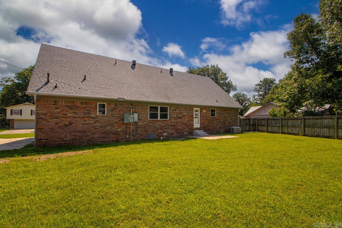 20 Houston Dr  Sherwood, AR