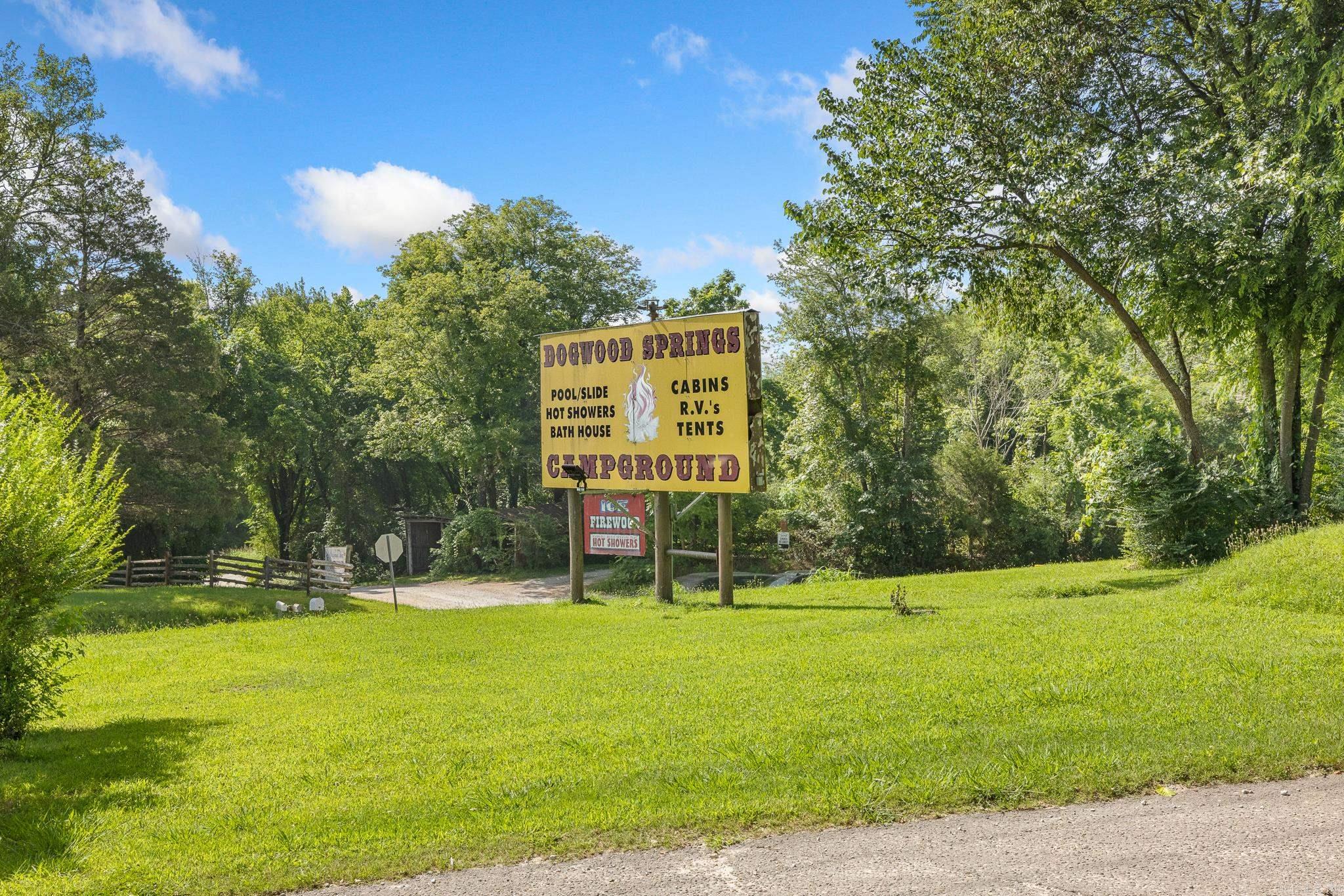 621 E Court  Jasper, AR