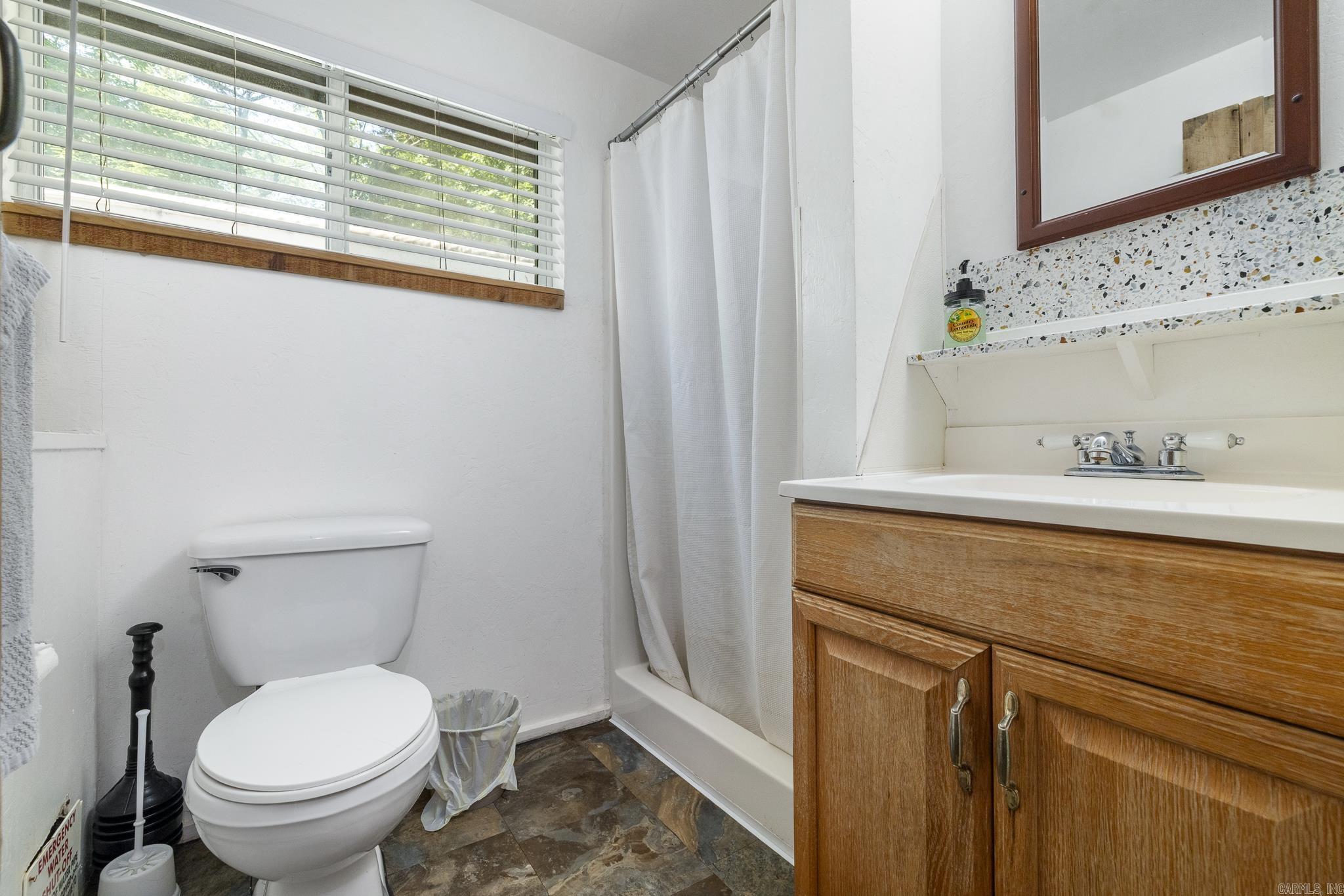 621 E Court  Jasper, AR