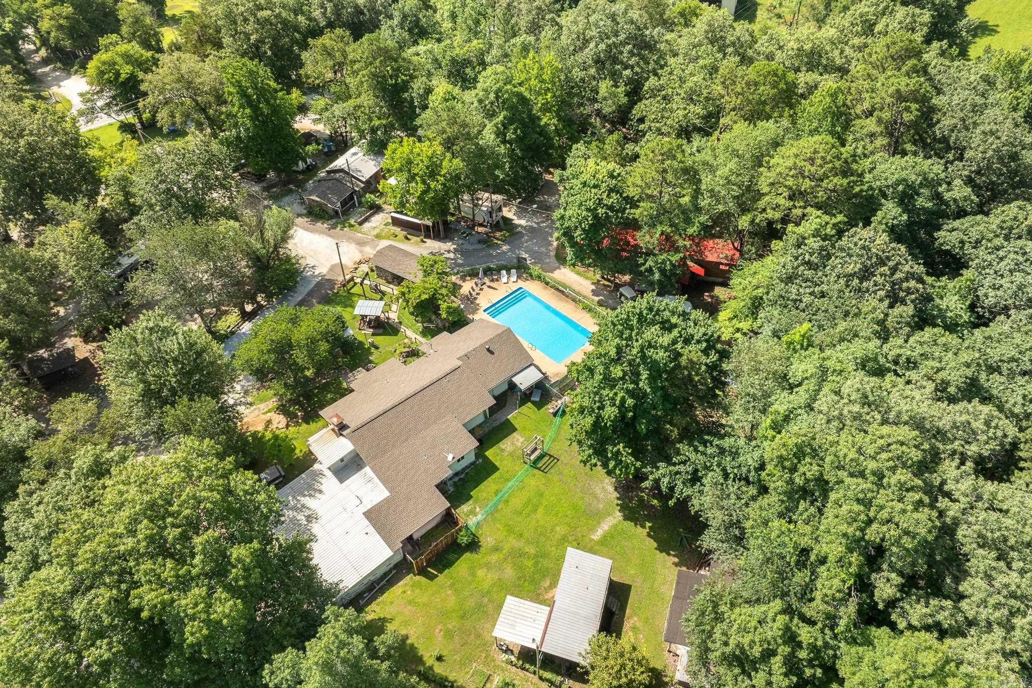 621 E Court  Jasper, AR