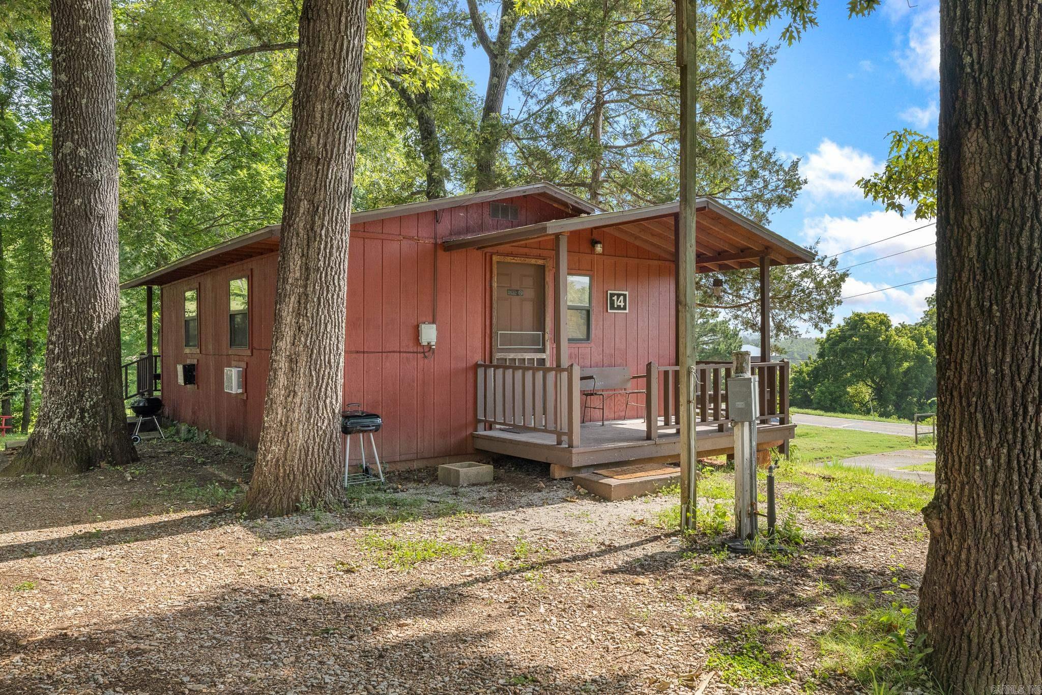 621 E Court  Jasper, AR