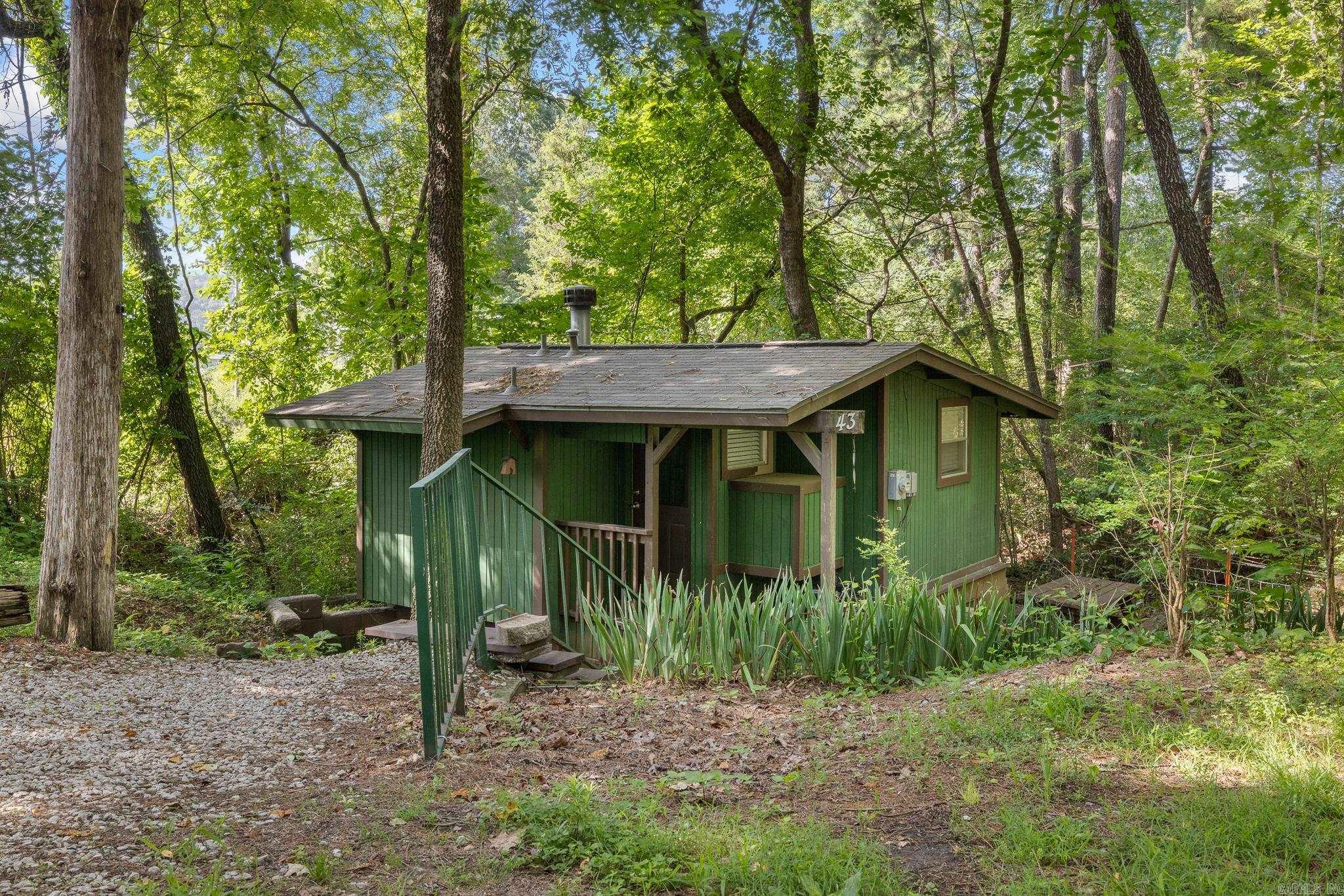 621 E Court  Jasper, AR