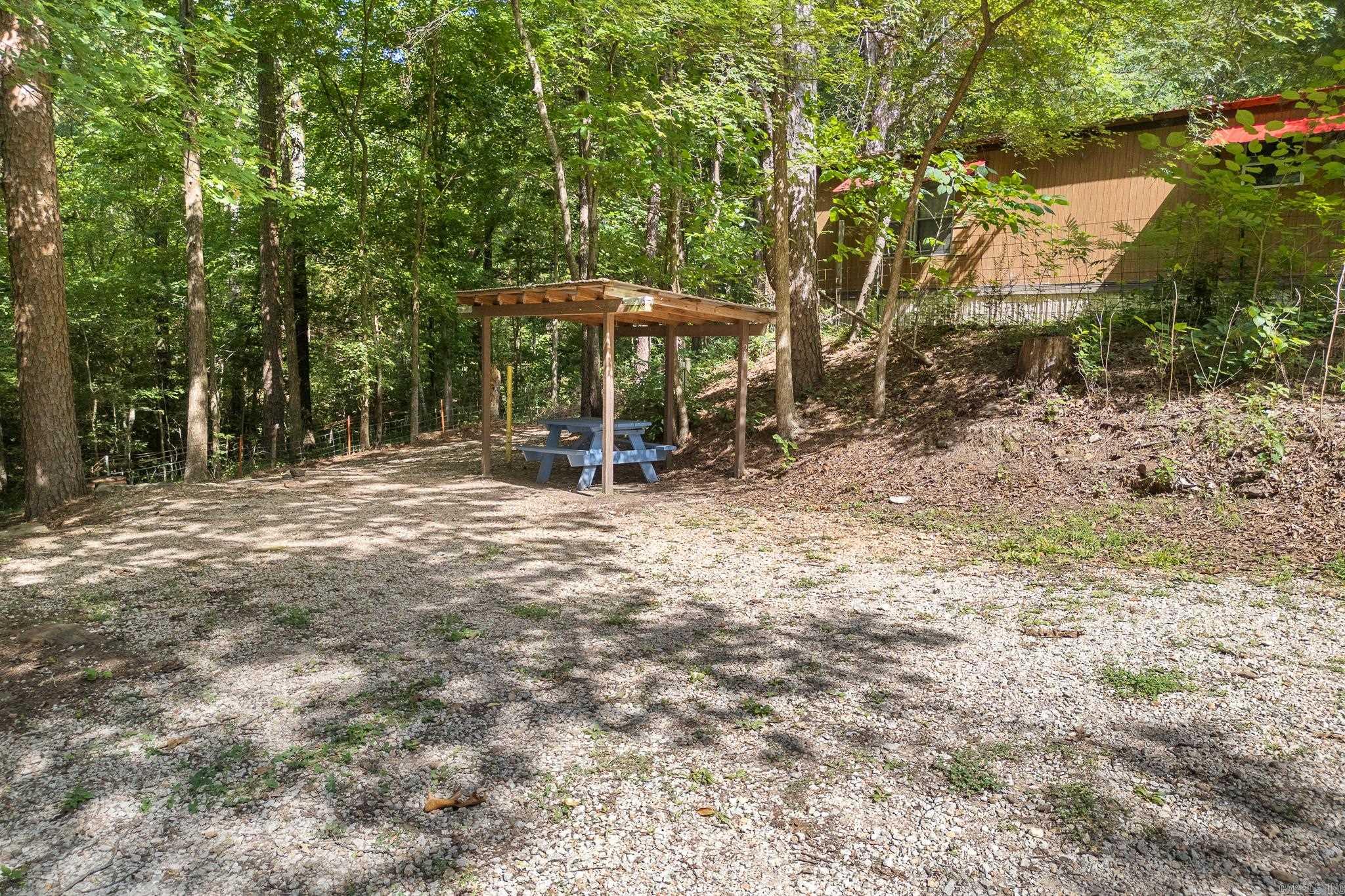 621 E Court  Jasper, AR