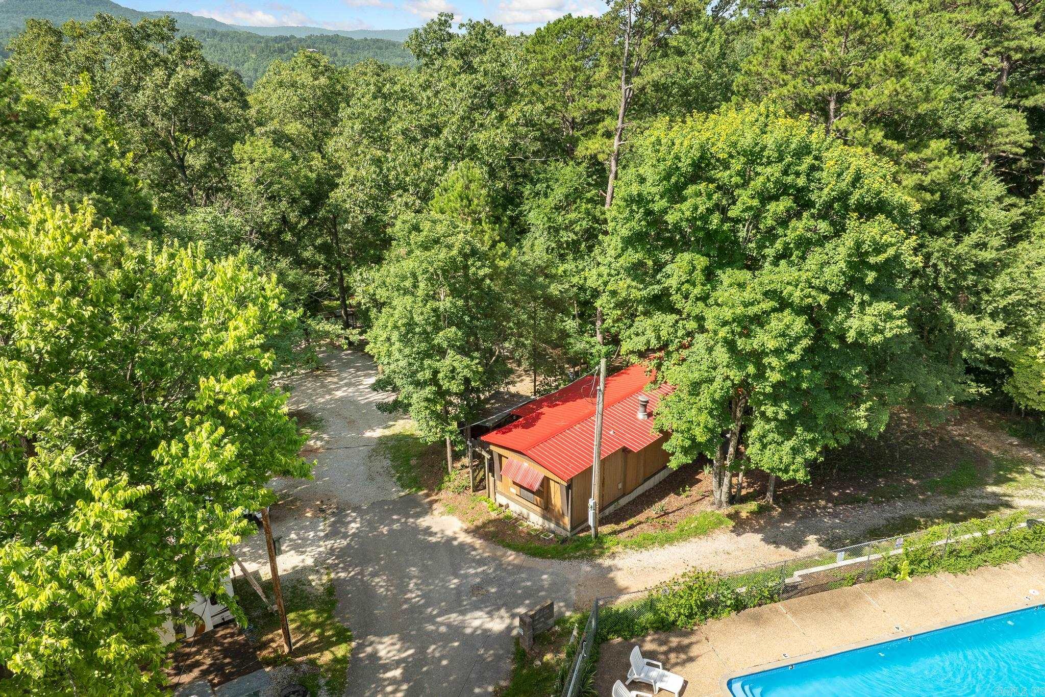 621 E Court  Jasper, AR