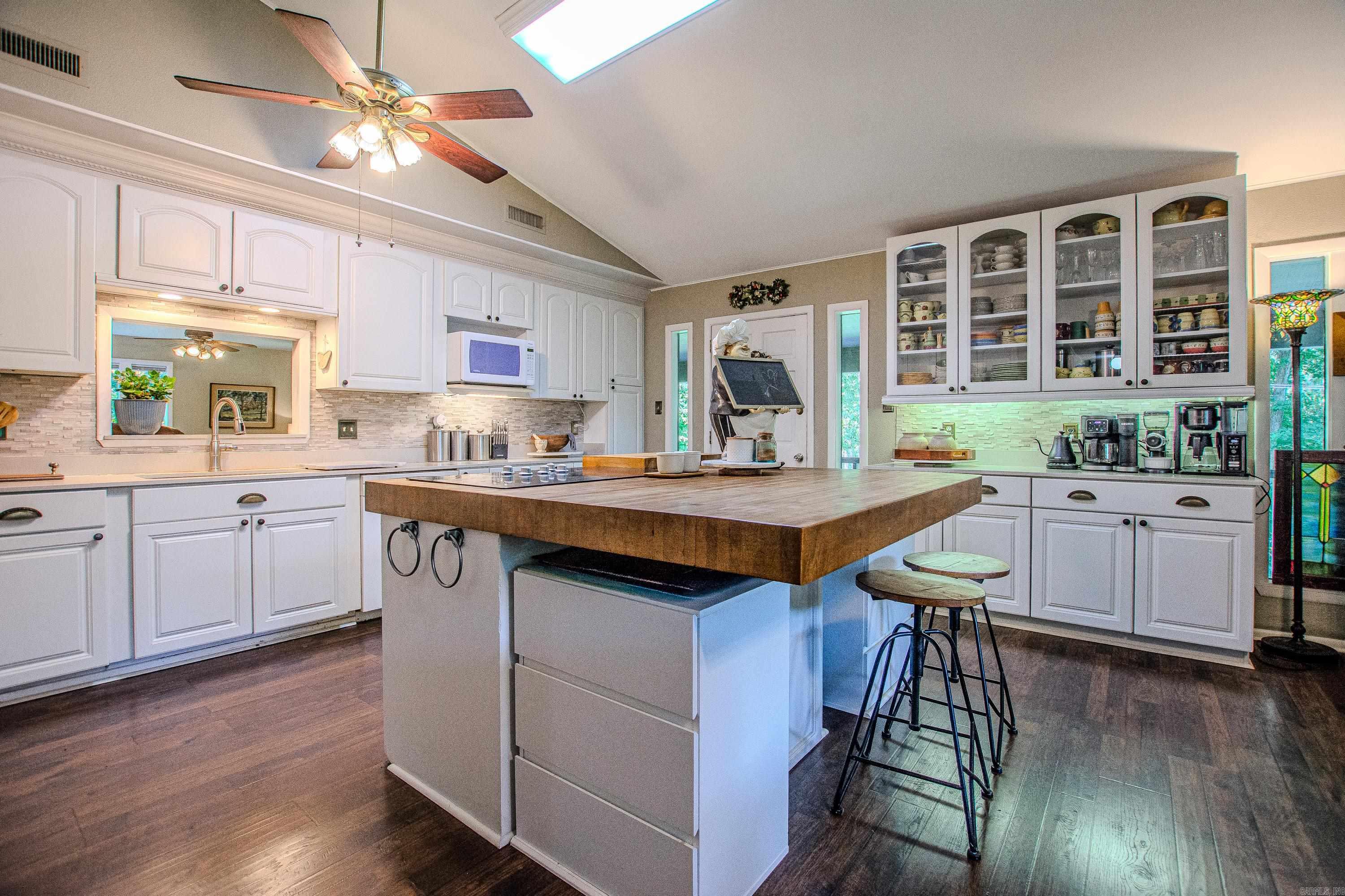 1620 Brookview  Benton, AR