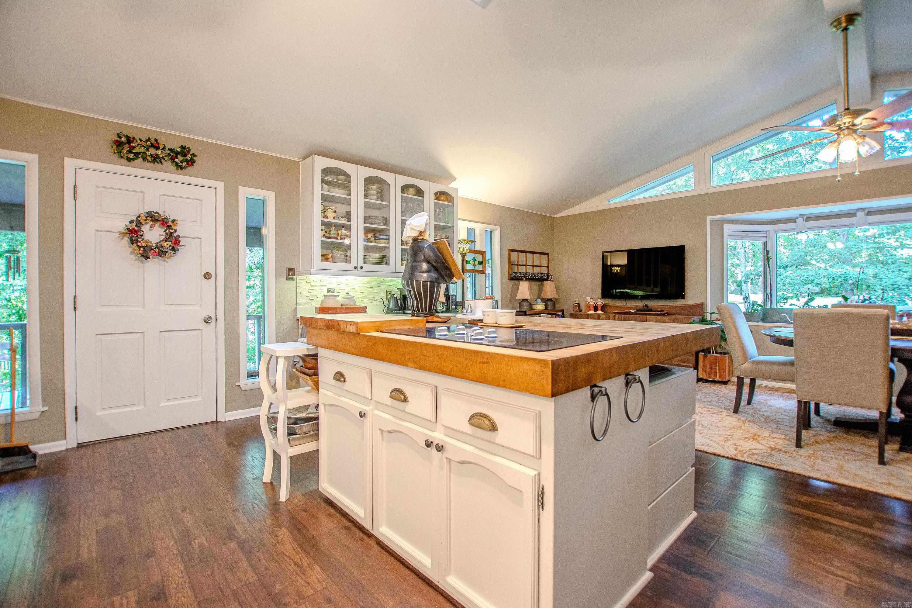 1620 Brookview  Benton, AR