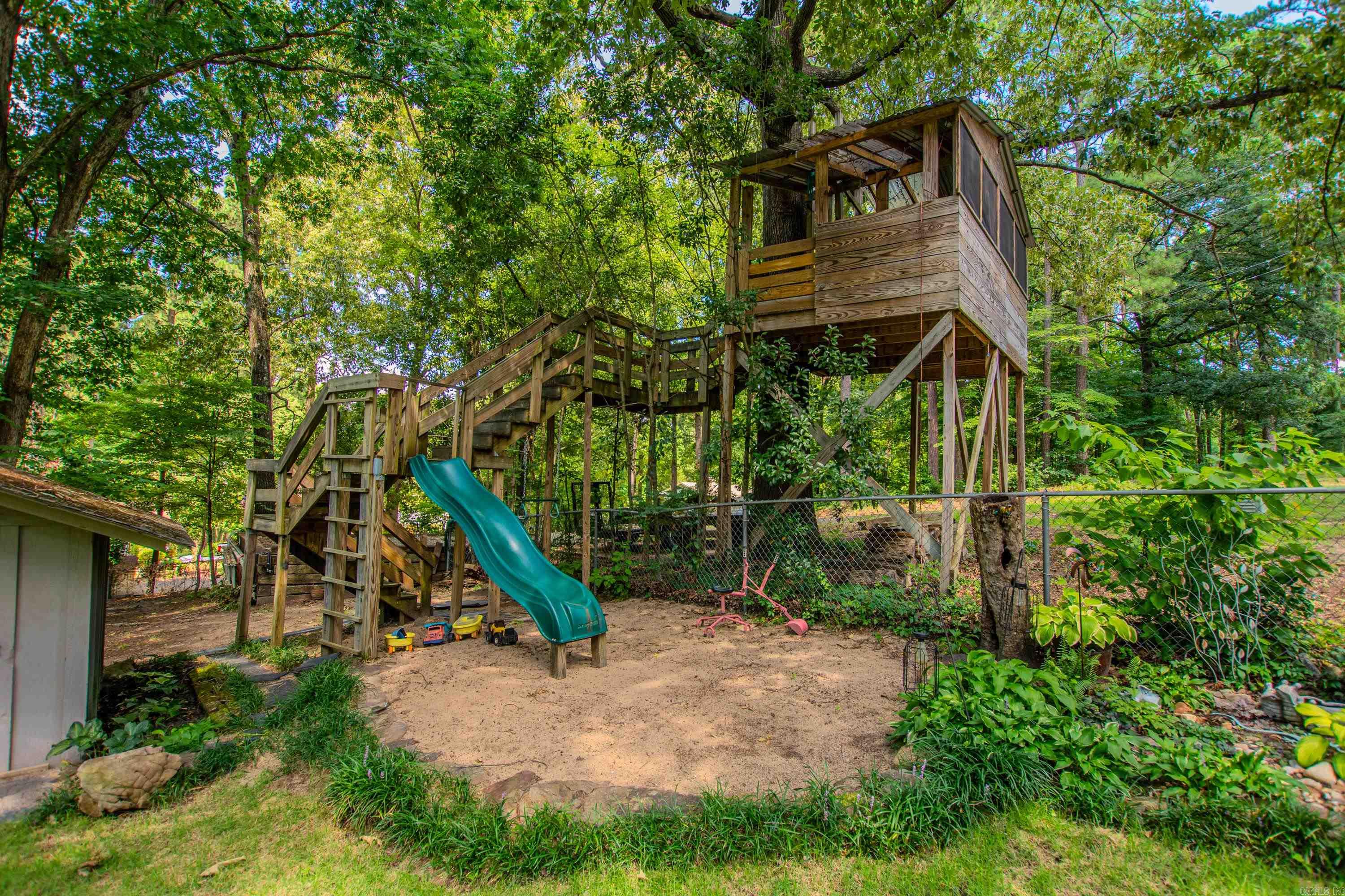 1620 Brookview  Benton, AR