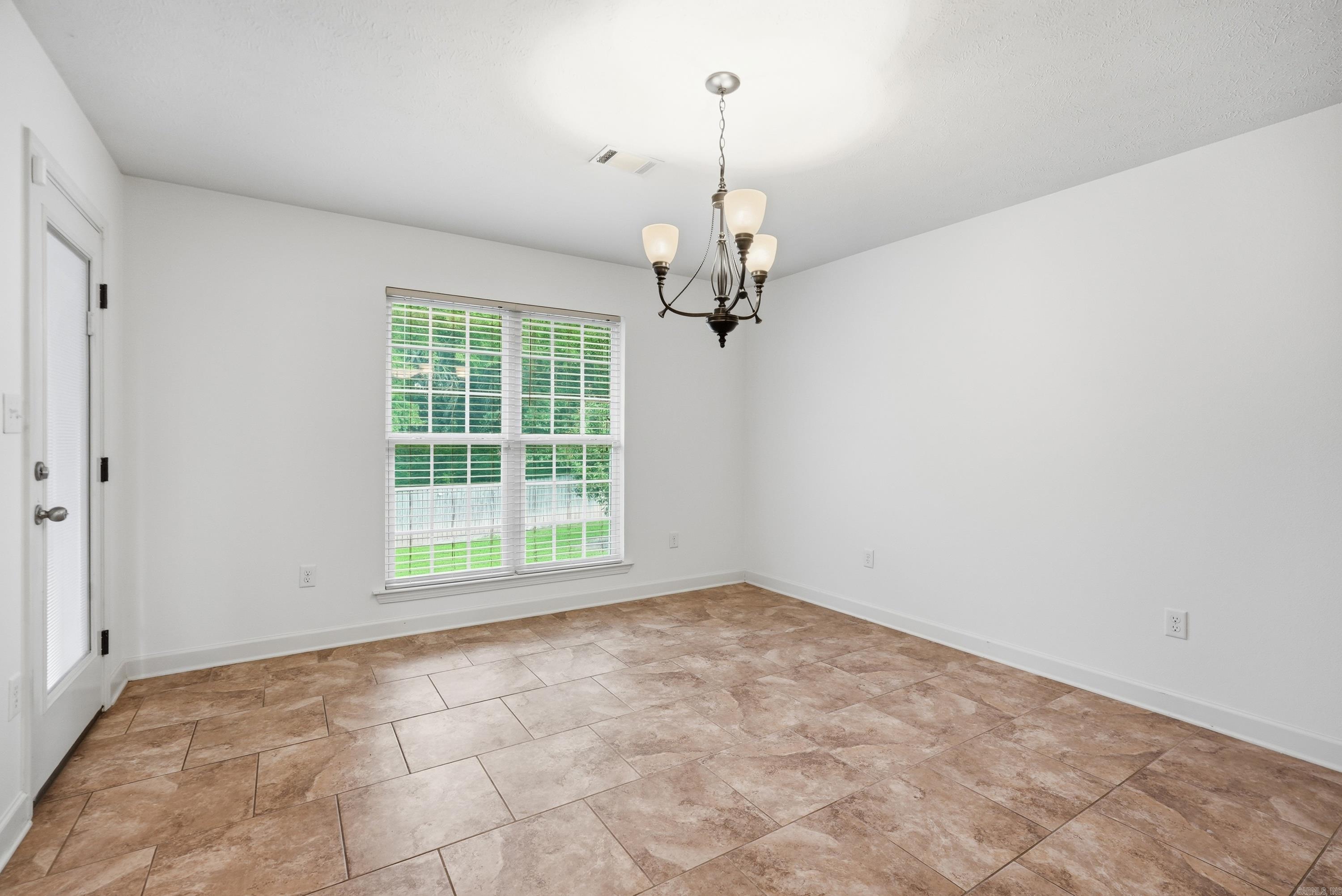 6 Cedar Knolls Loop  Greenbrier, AR