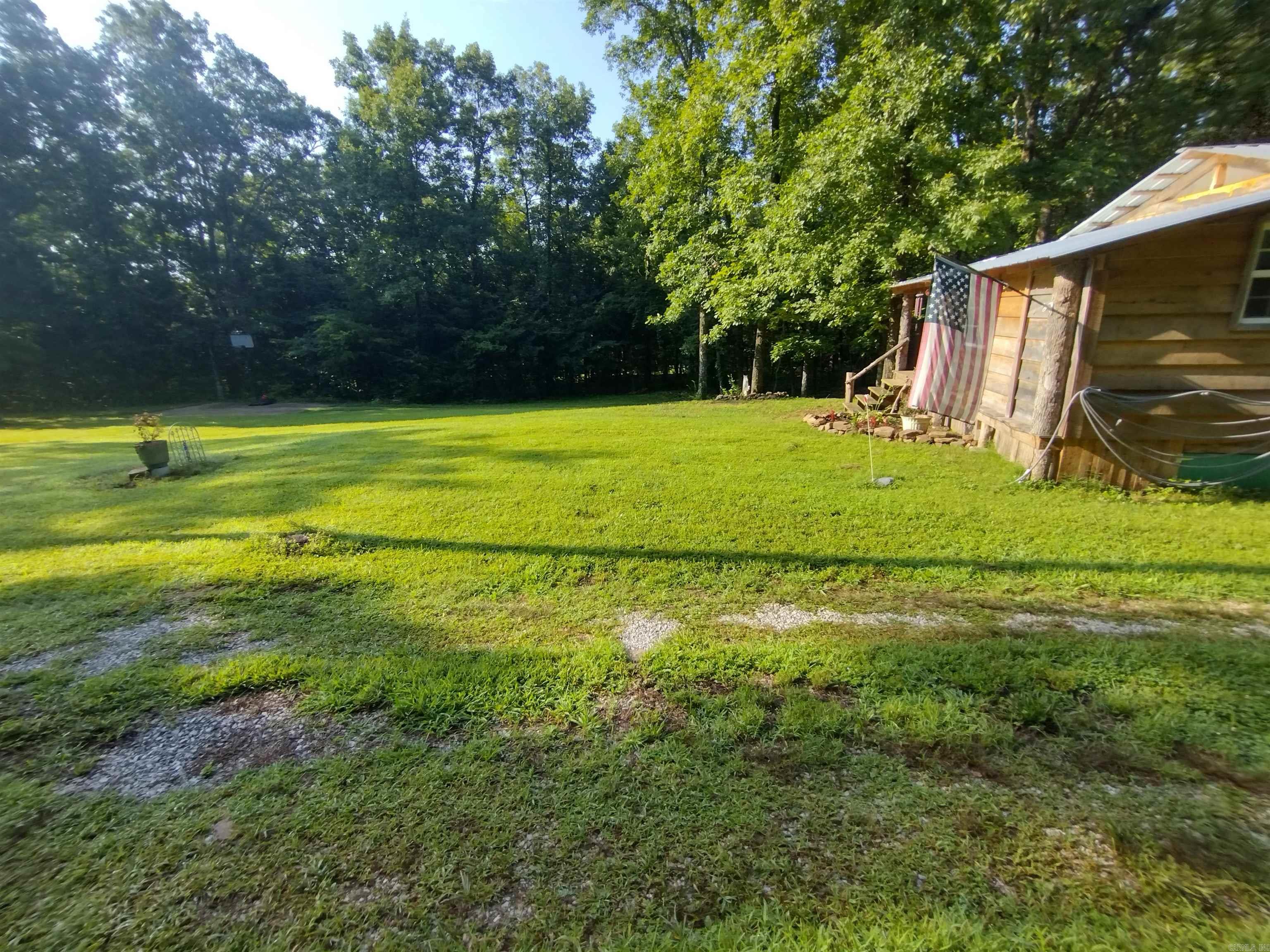 513 Flat Rock RD  Mountain View, AR