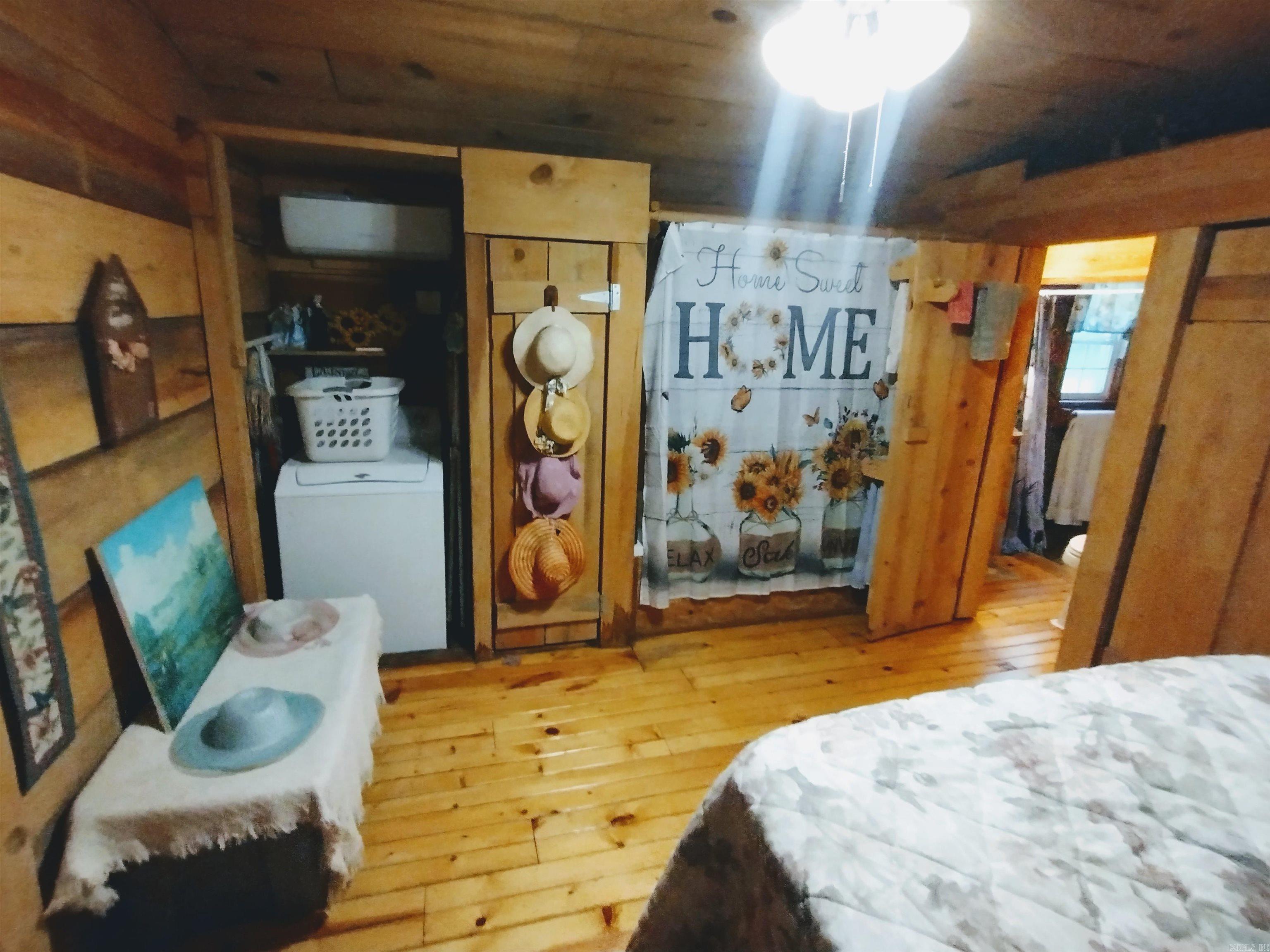 513 Flat Rock RD  Mountain View, AR