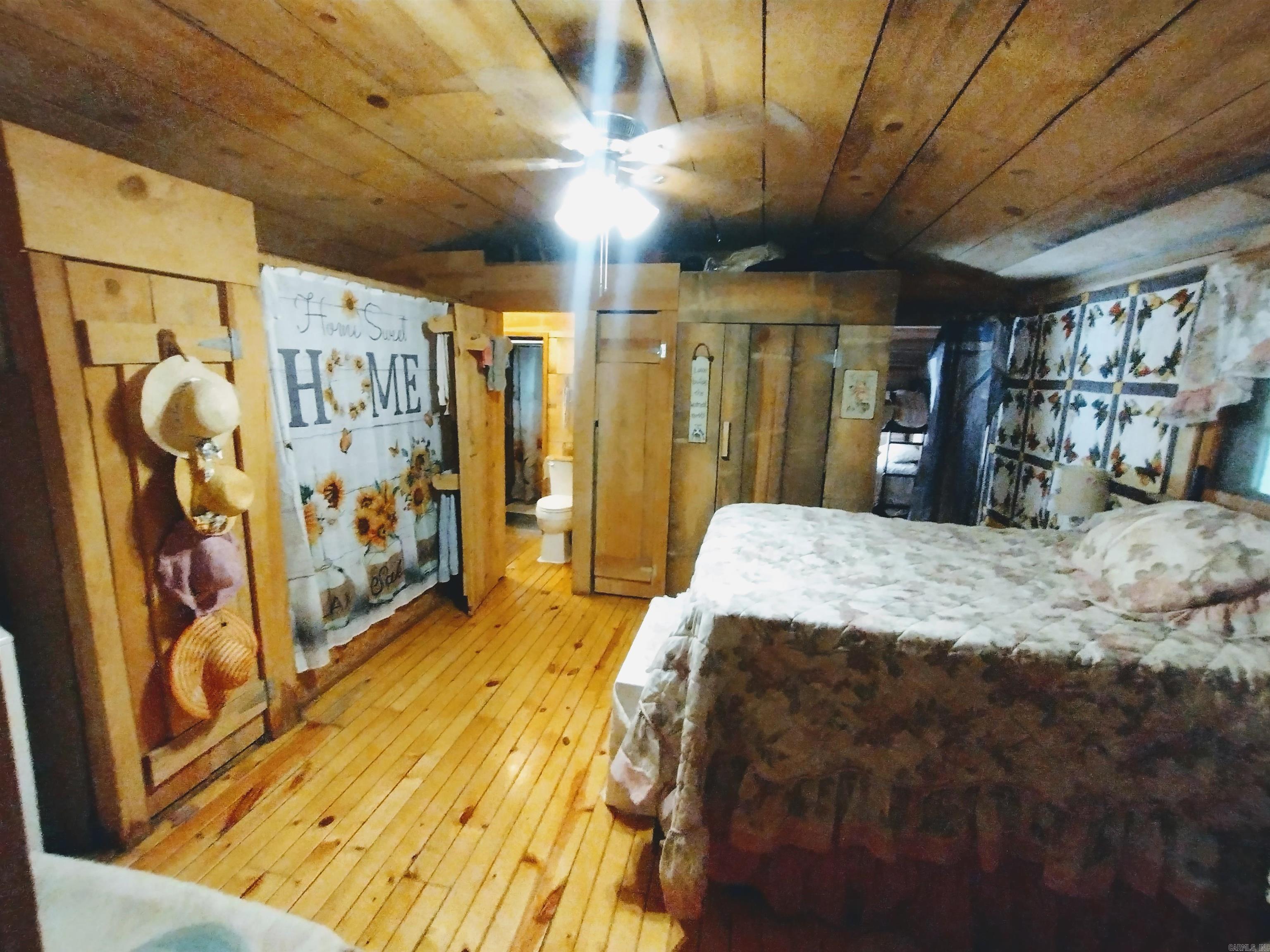 513 Flat Rock RD  Mountain View, AR
