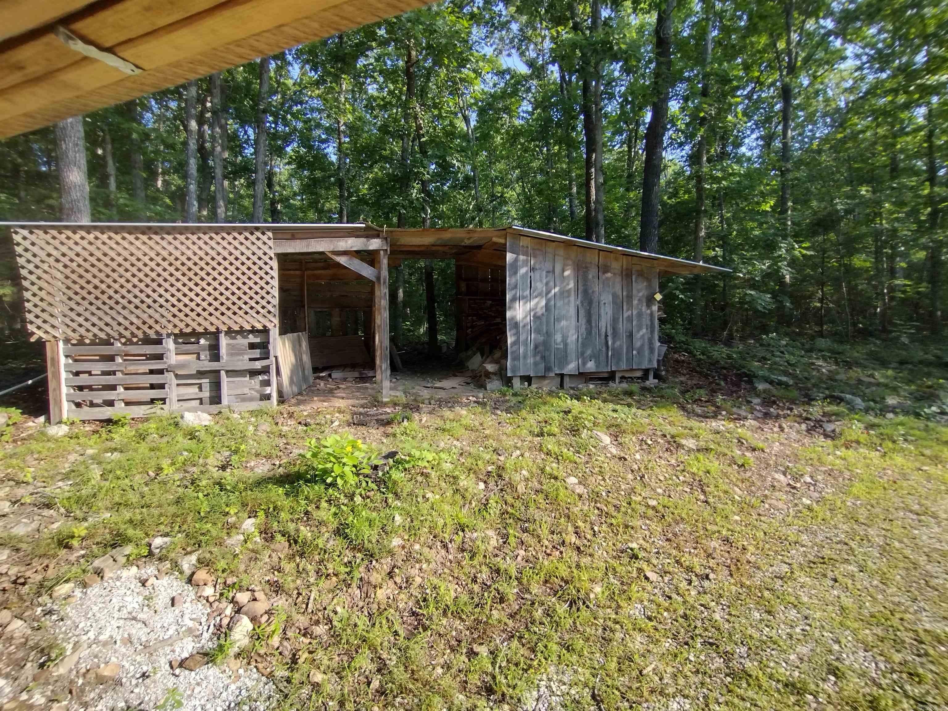 513 Flat Rock RD  Mountain View, AR